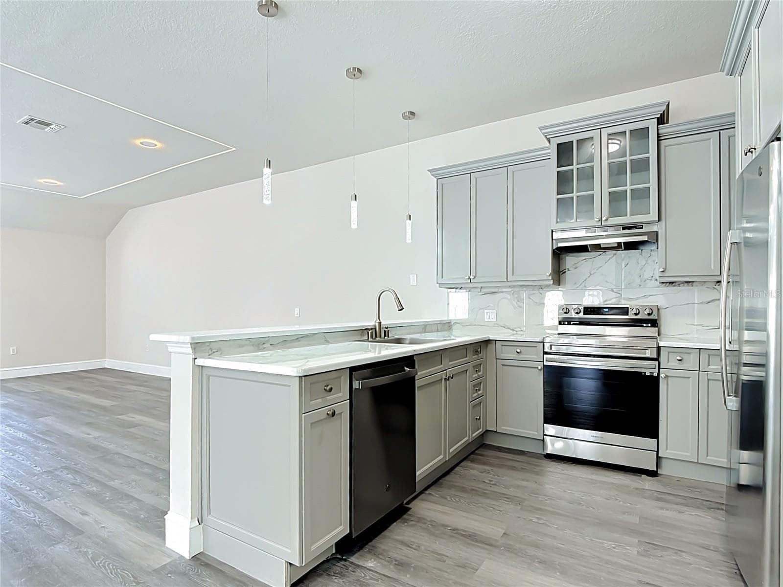 Townhouse at 1008 UNIVERSAL REST PL, KISSIMMEE, photo 14 of 34