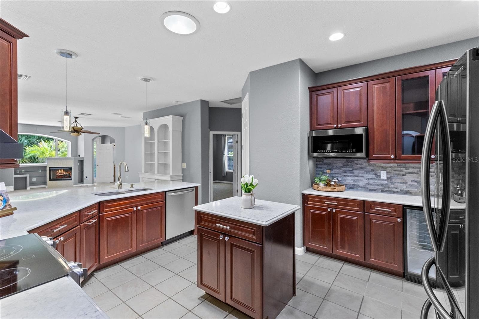 Single Family Residence at 341 VERACLIFF CT, OVIEDO, photo 3 of 40