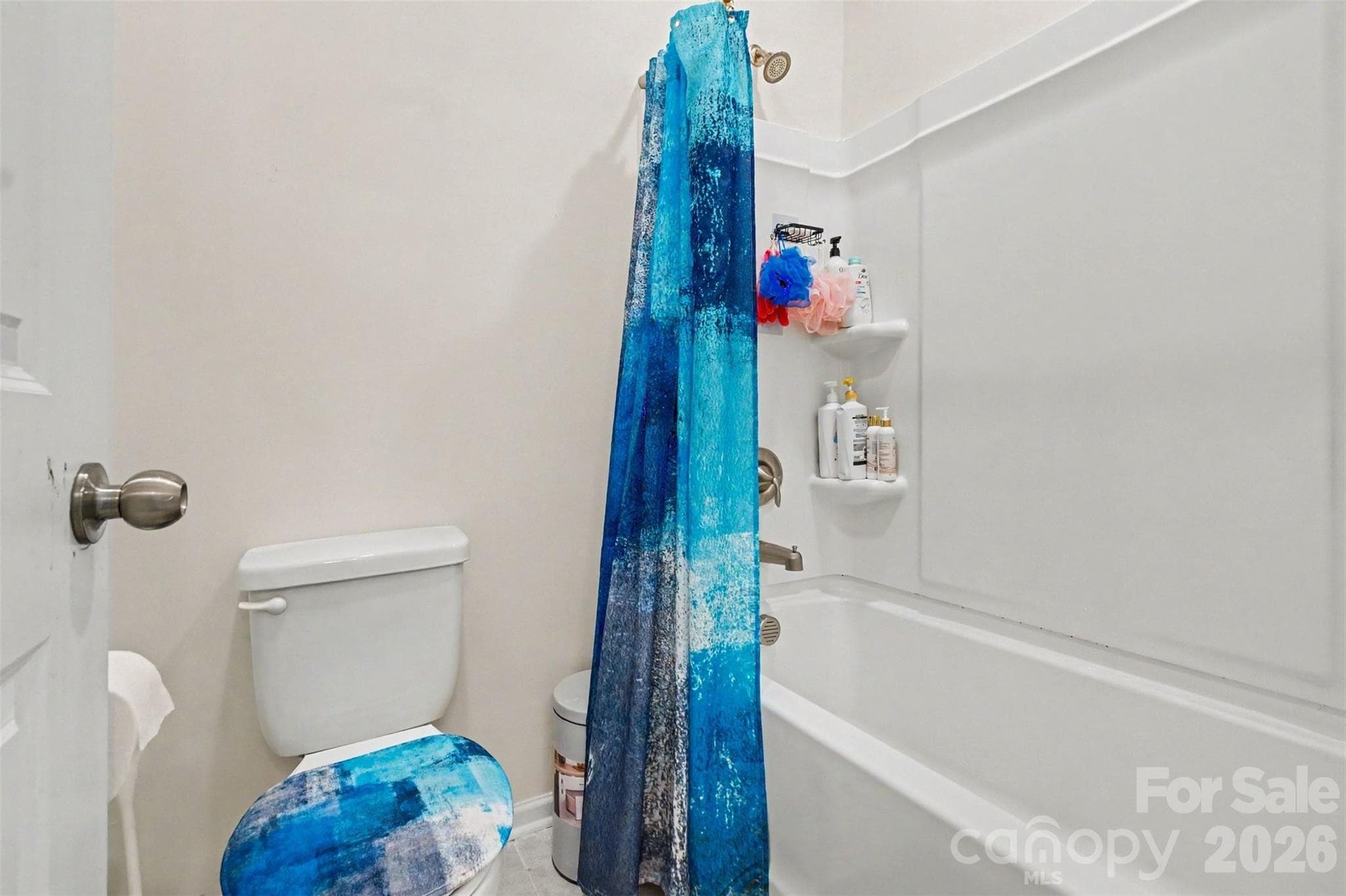 The tub/shower combination is behind a private door in the second bathroom. - 2055 Yearden Lane, Monroe