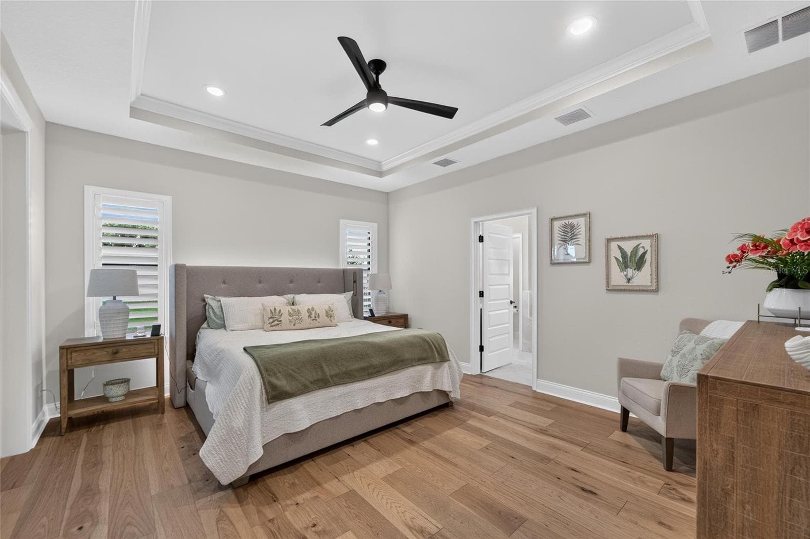 Single Family Residence at 5391 CLUBHOUSE HILLS LN, LAKELAND, photo 29 of 79
