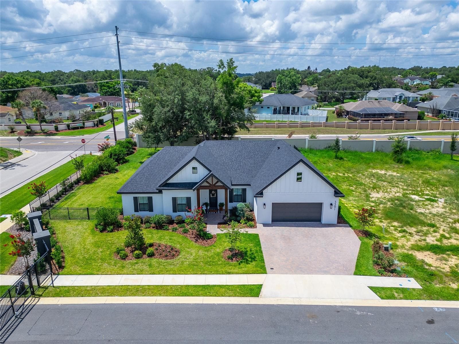 Single Family Residence at 5391 CLUBHOUSE HILLS LN, LAKELAND, photo 64 of 79