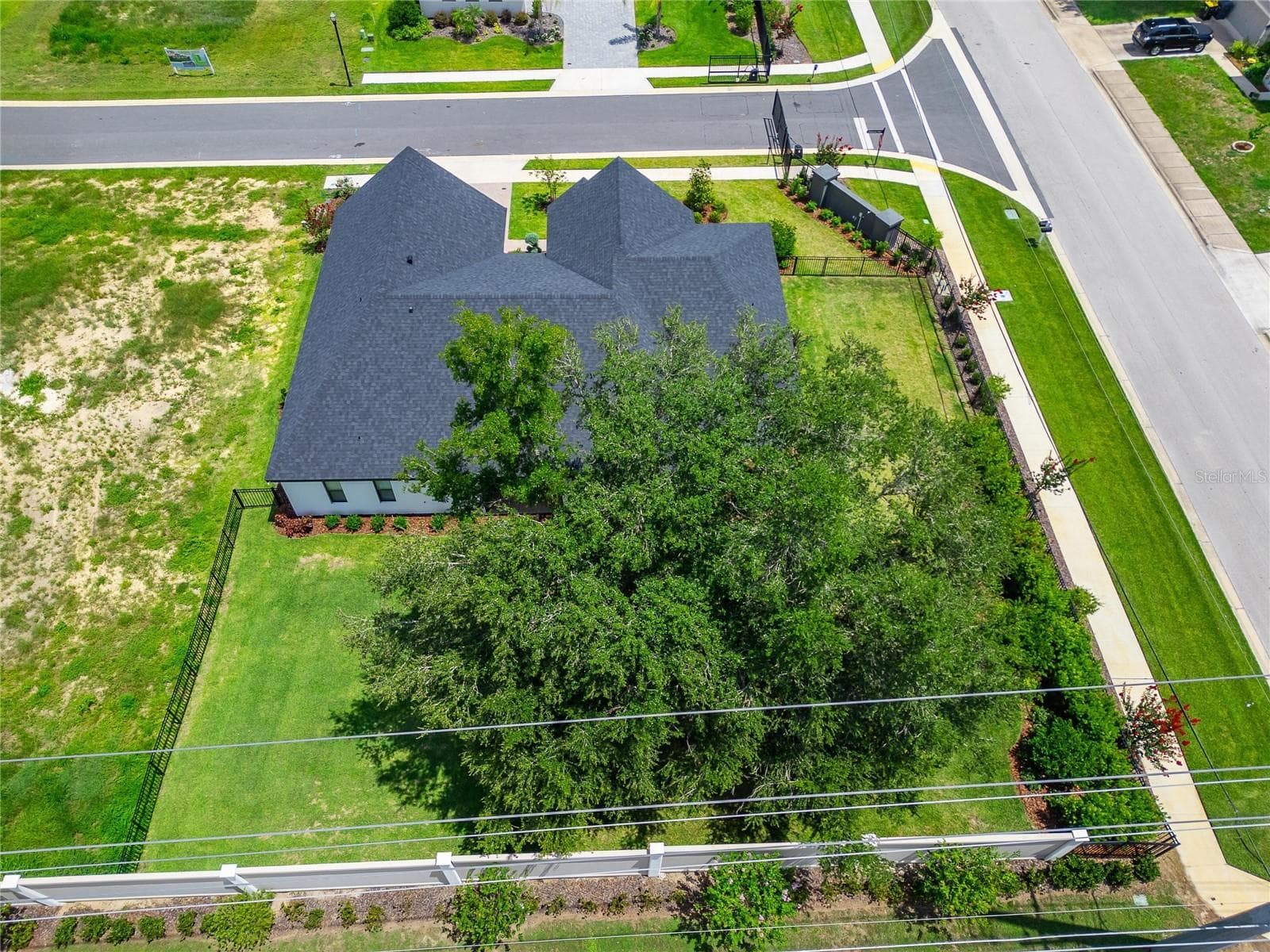 Single Family Residence at 5391 CLUBHOUSE HILLS LN, LAKELAND, photo 77 of 79