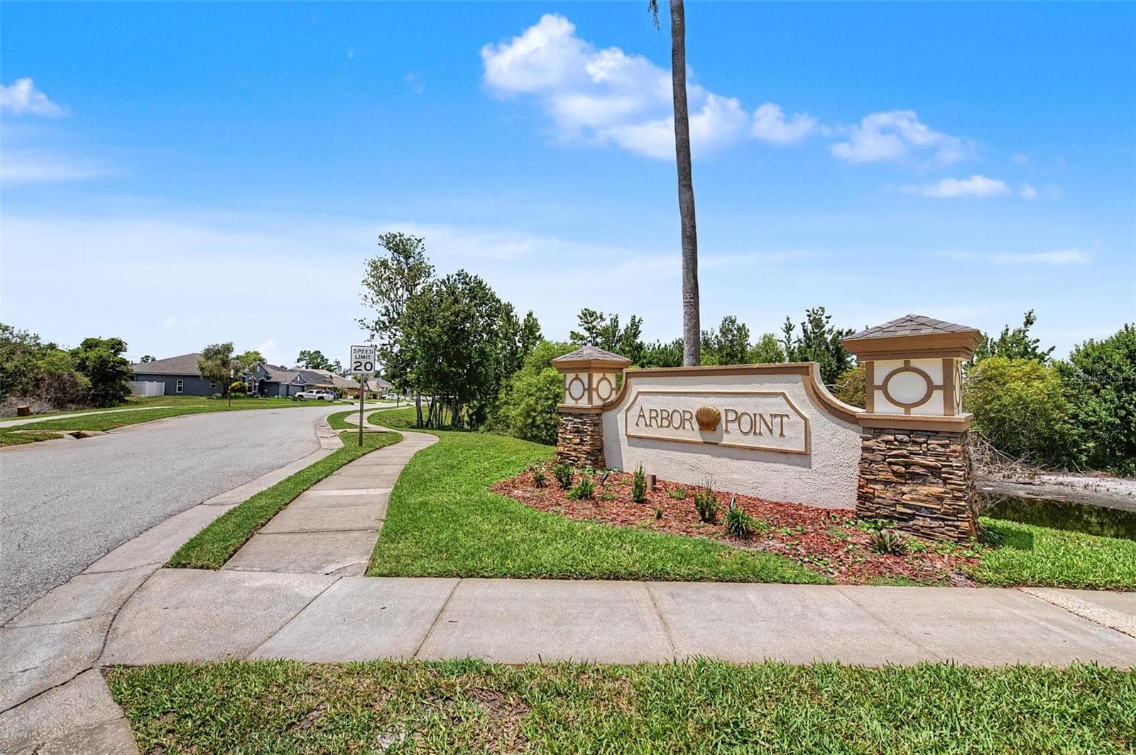 Single Family Residence at 2811 RAVENDALE LN, HOLIDAY, photo 31 of 35