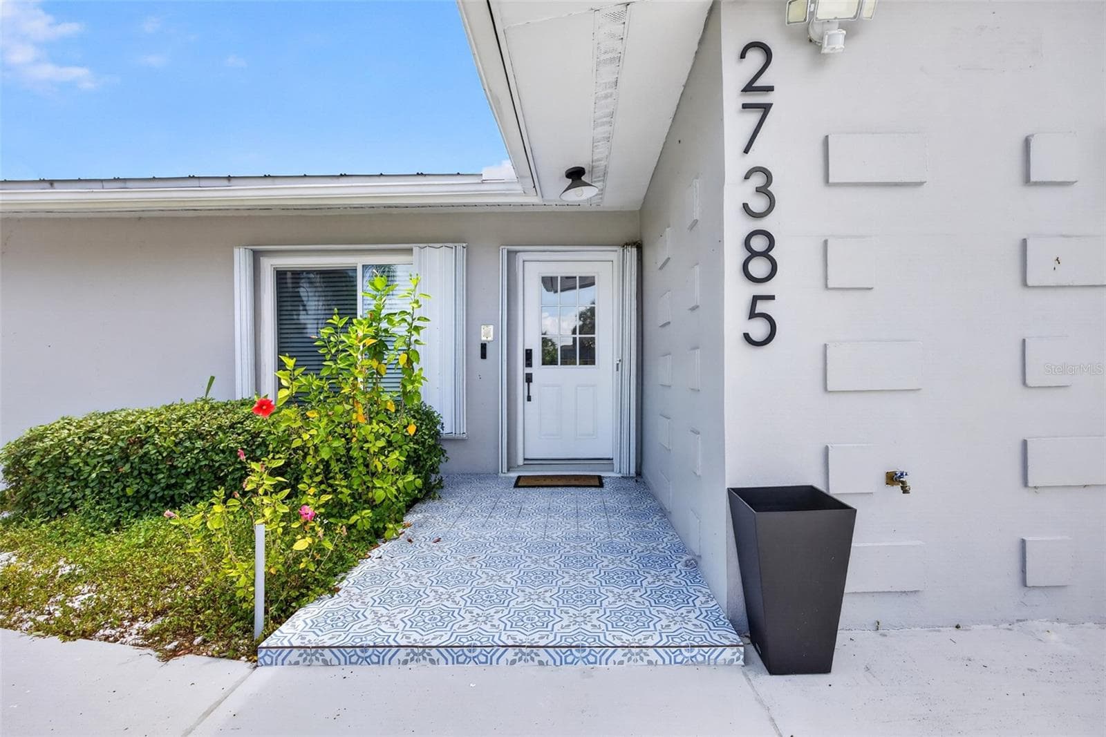 Single Family Residence at 27385 VOYAGEUR DR, PUNTA GORDA, photo 4 of 54
