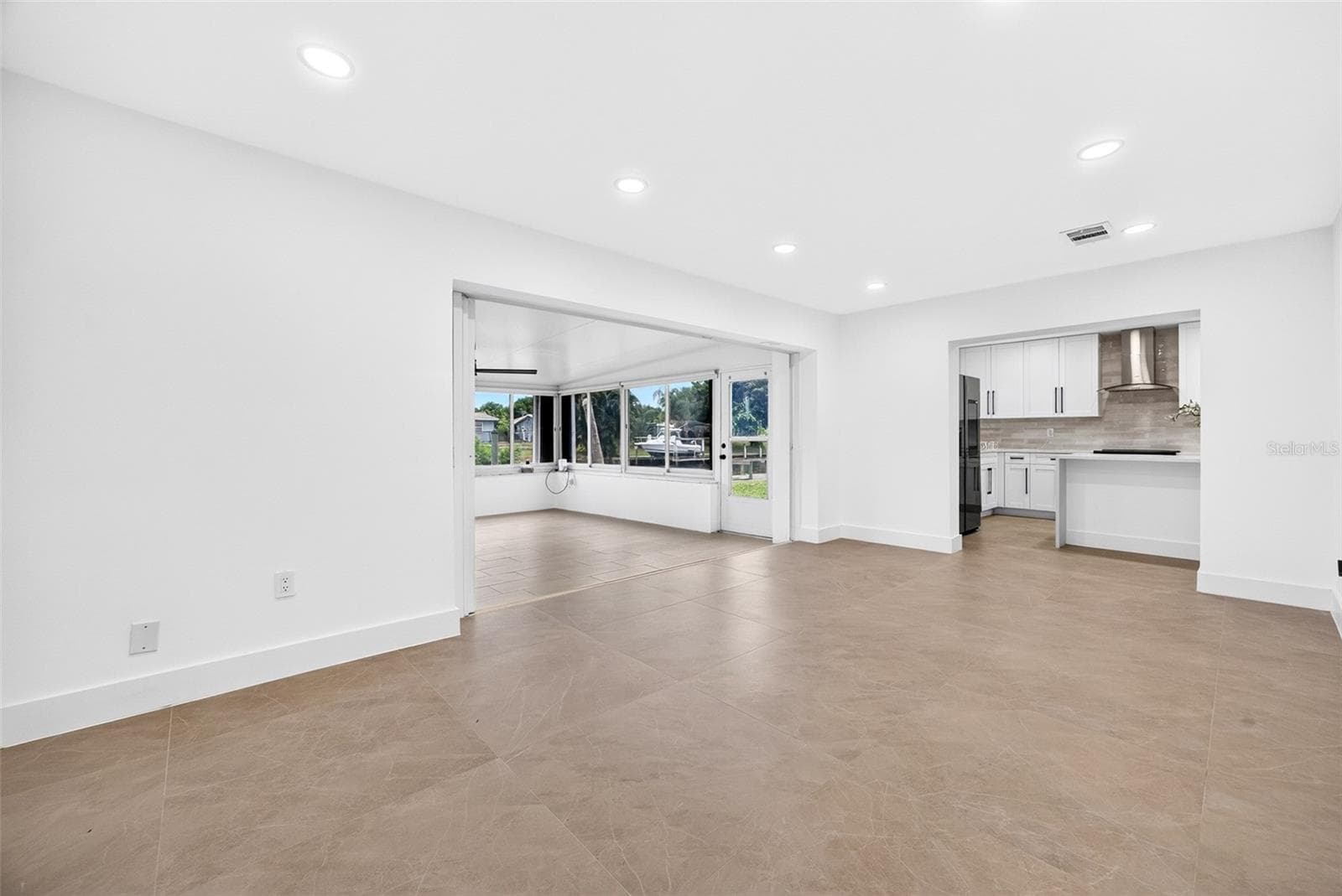 Single Family Residence at 27385 VOYAGEUR DR, PUNTA GORDA, photo 11 of 54