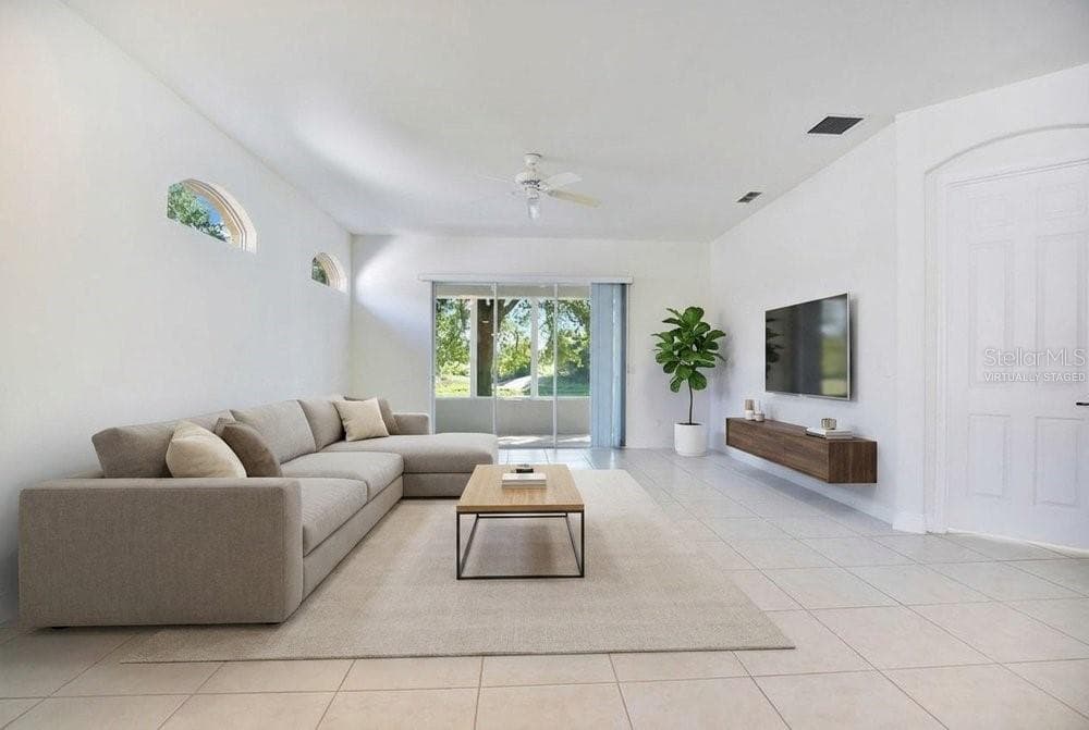 Virtually Staged - 208 LAMONTE POINT CT, DEBARY