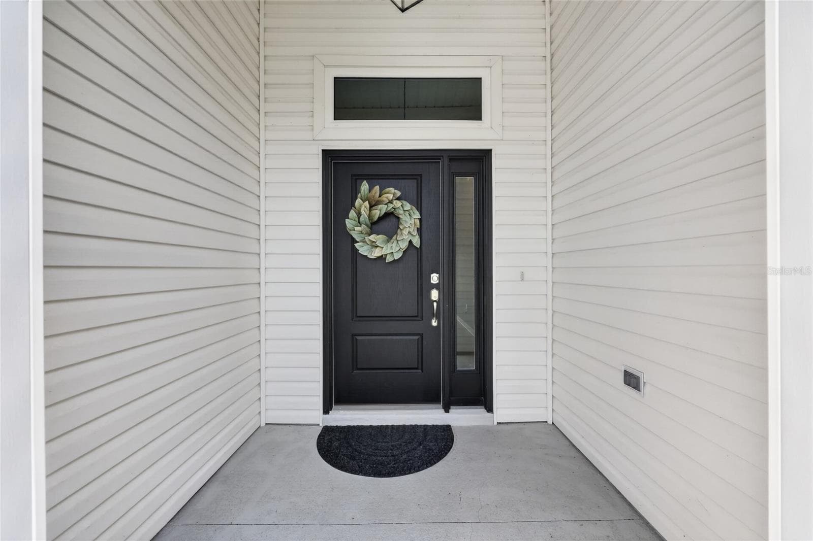 Single Family Residence at 879 MORLEY AVE, THE VILLAGES, photo 6 of 50
