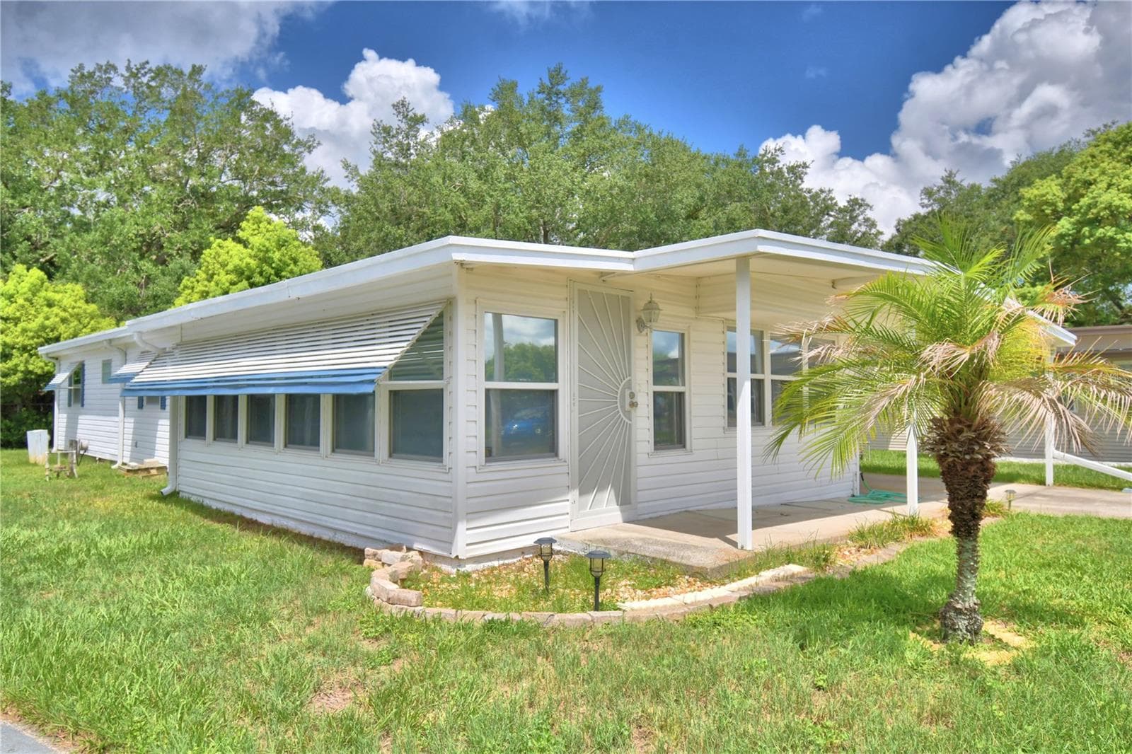 Mobile Home at 111 PARADISE LN, AUBURNDALE, photo 3 of 50