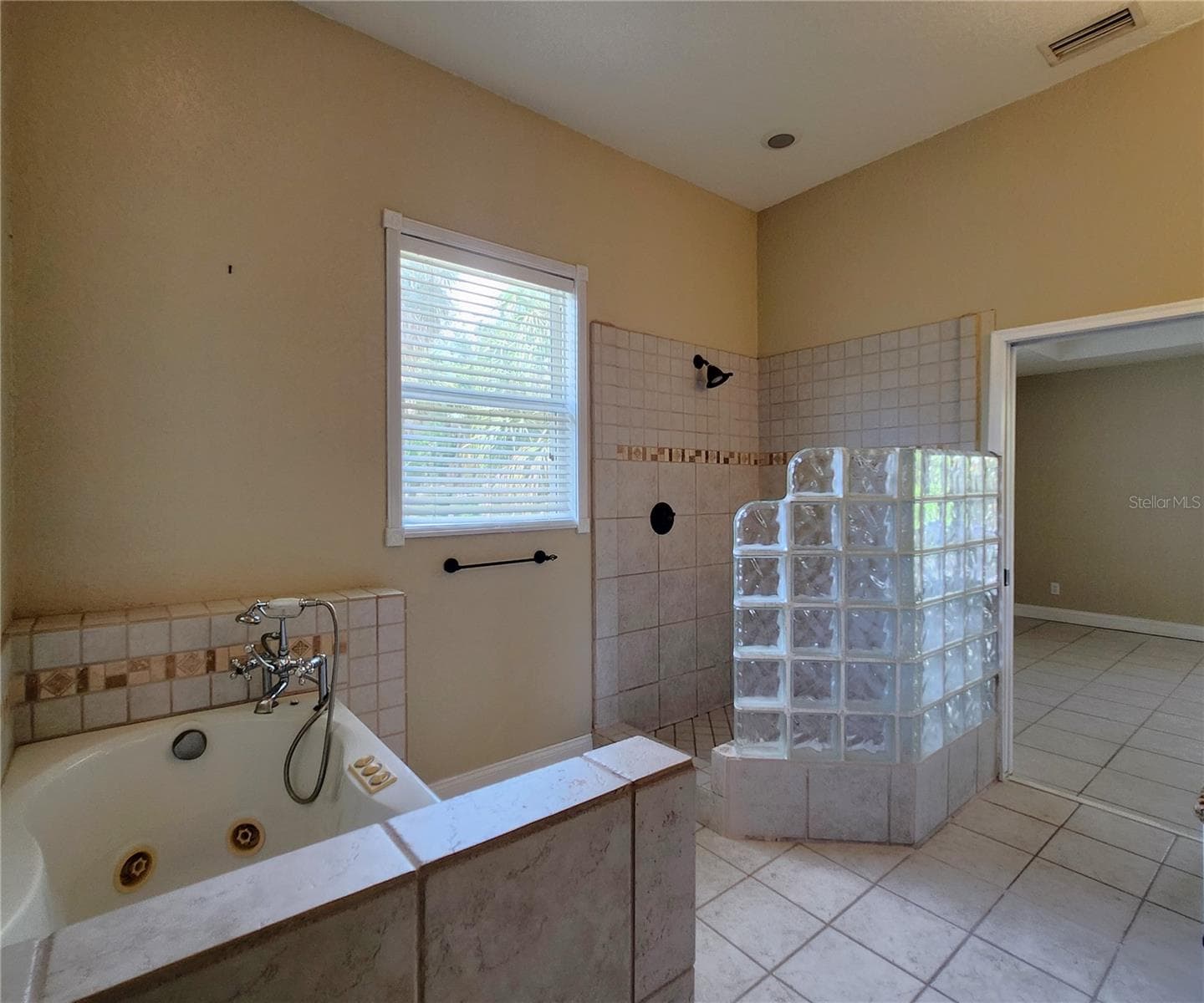 Single Family Residence at 102 17TH ST NE, BRADENTON, photo 30 of 66