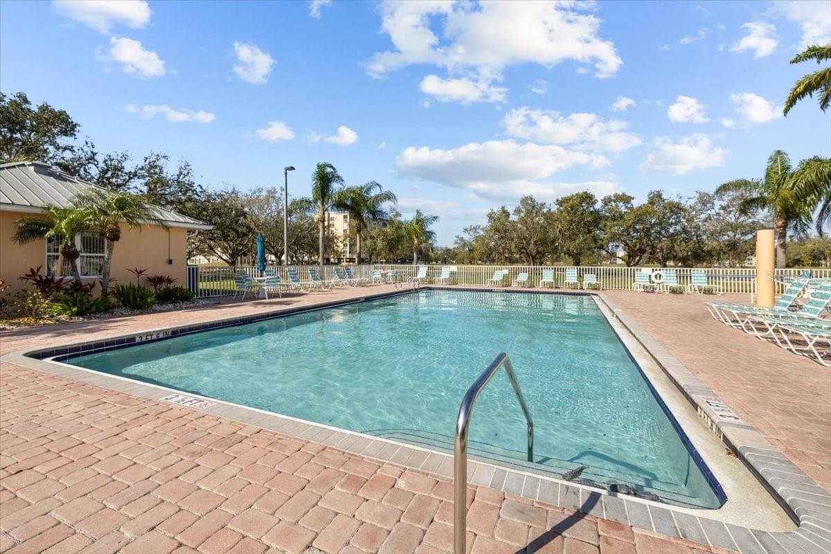 Pool - 4460 FAIRWAYS BLVD #407, BRADENTON