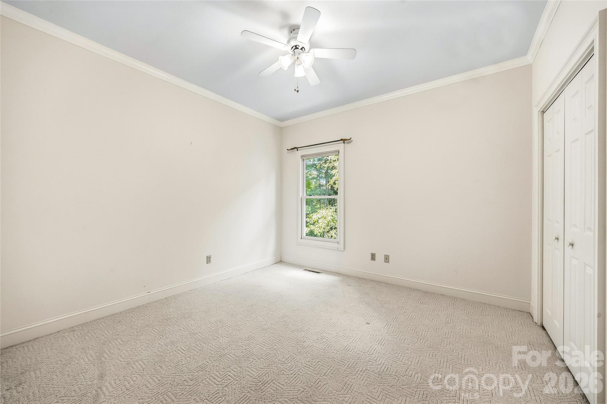 Guest Bedroom - 200 Teaberry Lane, Hendersonville