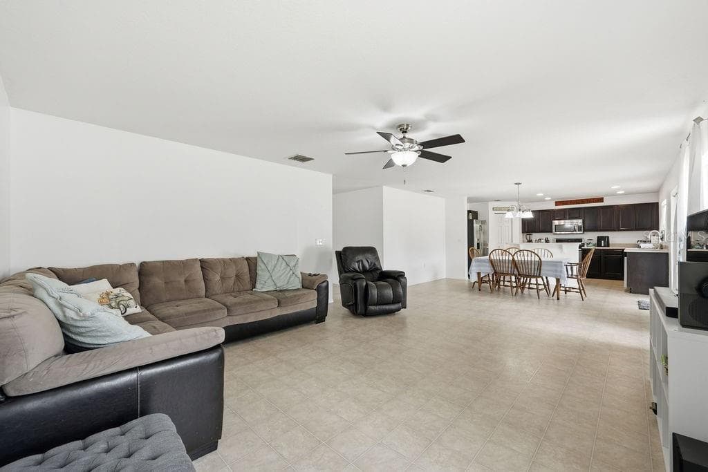 Single Family Residence at 11018 RUNNING PINE DR, RIVERVIEW, photo 13 of 36