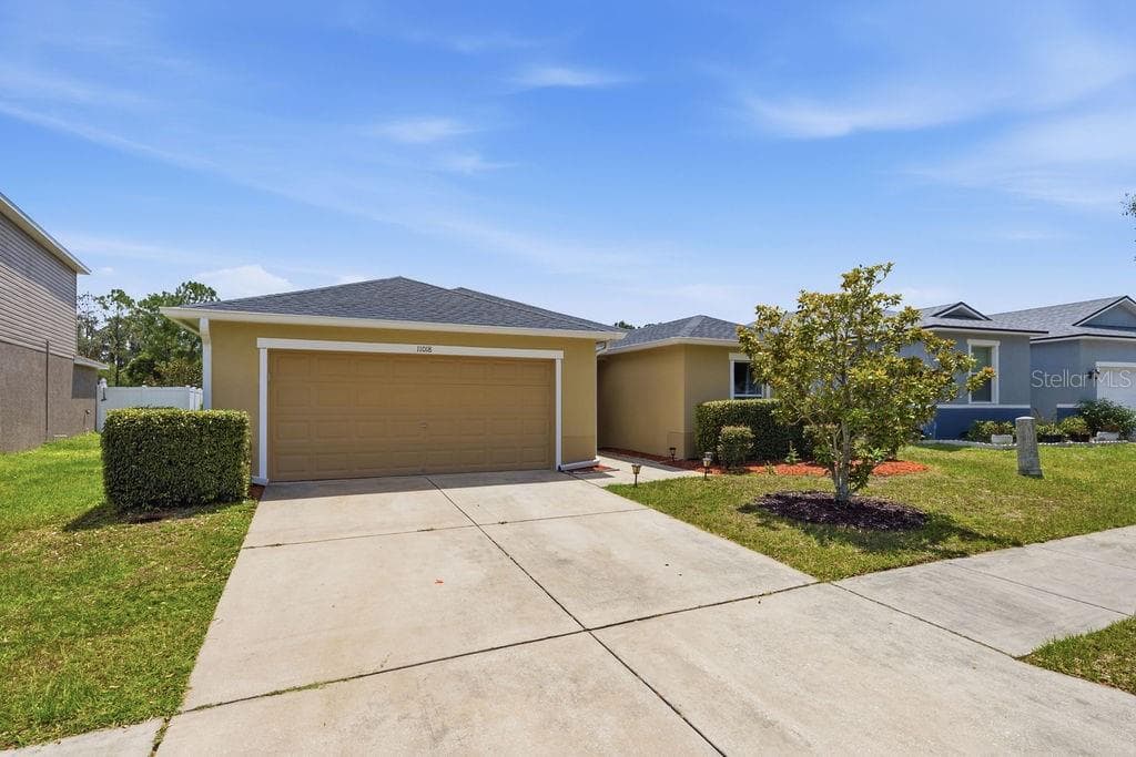 Single Family Residence at 11018 RUNNING PINE DR, RIVERVIEW, photo 15 of 36