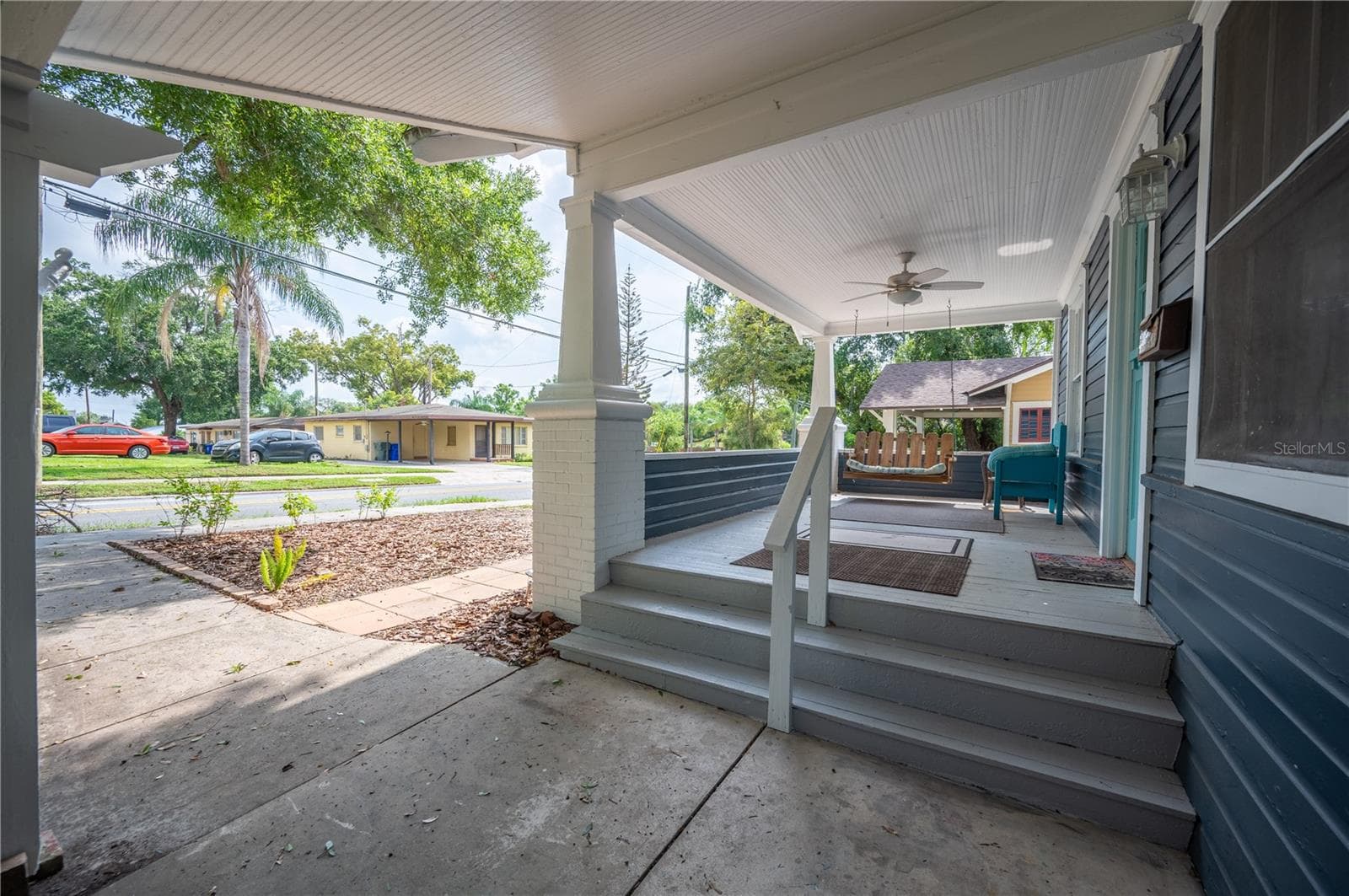 Single Family Residence at 817 E LIME ST, LAKELAND, photo 3 of 45