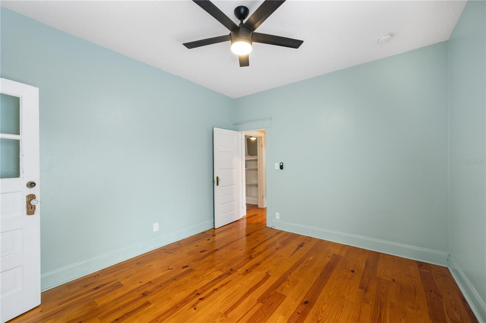 Single Family Residence at 817 E LIME ST, LAKELAND, photo 20 of 45