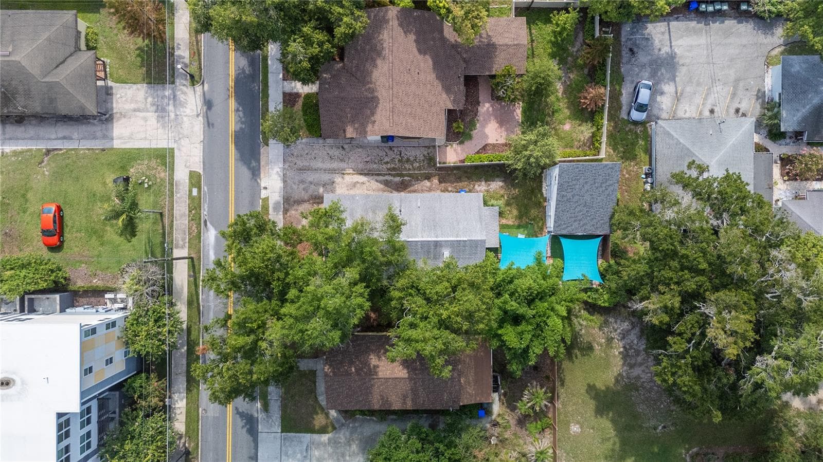 Single Family Residence at 817 E LIME ST, LAKELAND, photo 33 of 45