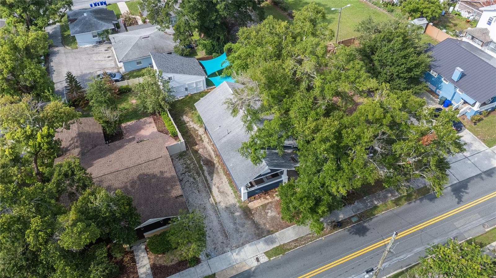 Single Family Residence at 817 E LIME ST, LAKELAND, photo 35 of 45