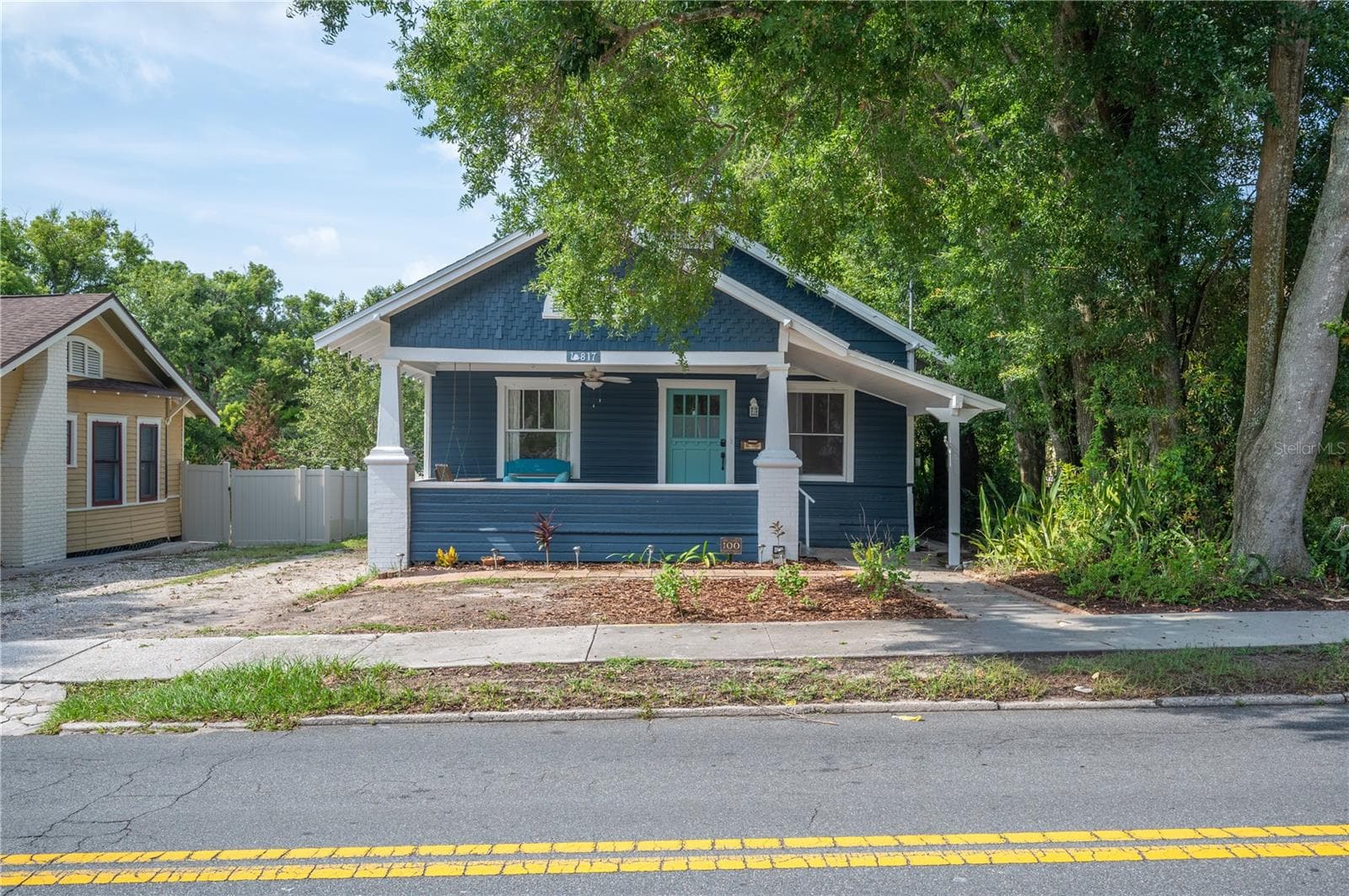 Single Family Residence at 817 E LIME ST, LAKELAND, photo 43 of 45