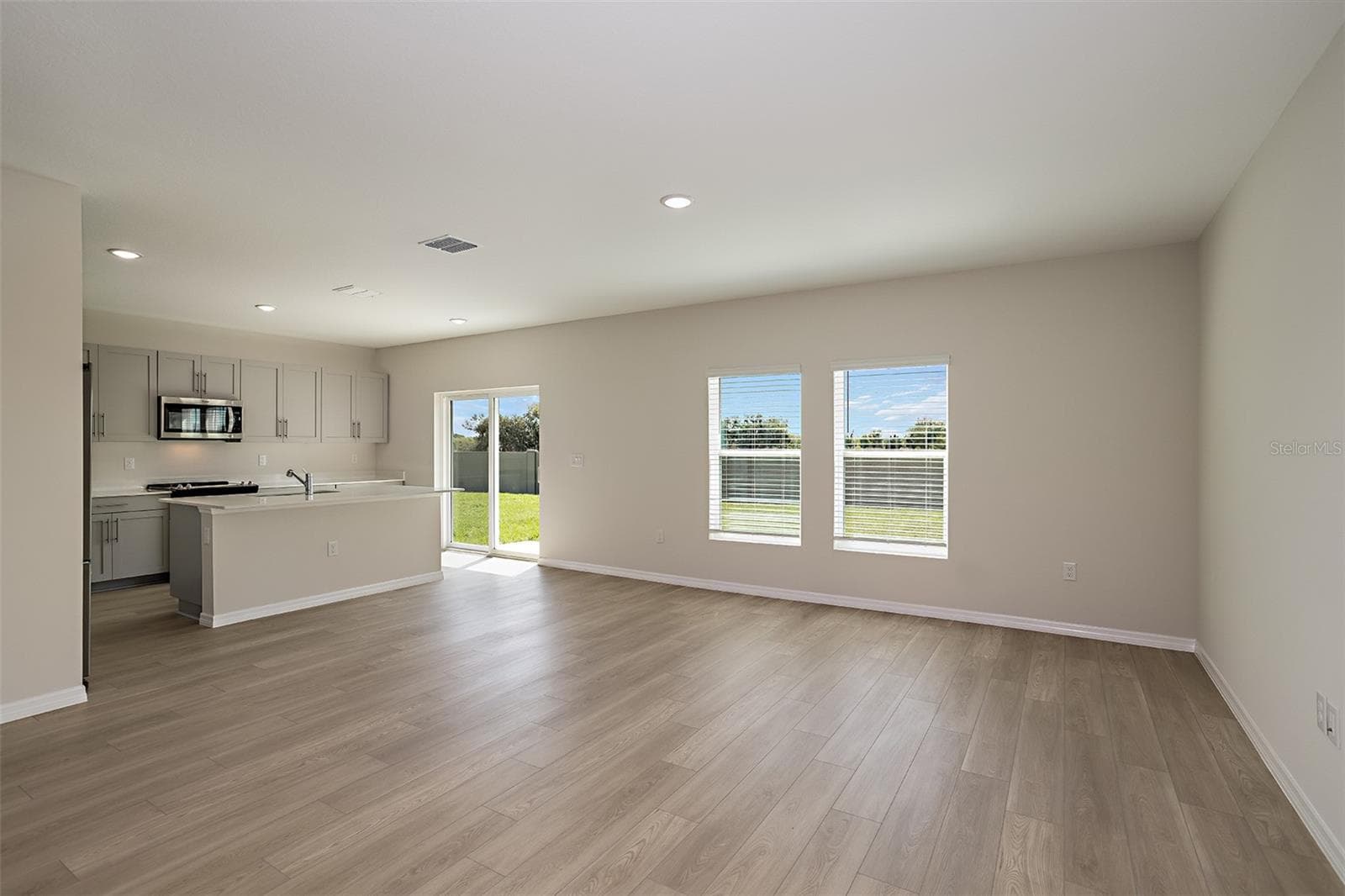 Single Family Residence at 4438 RIVERBEND BLVD, HAINES CITY, photo 3 of 26