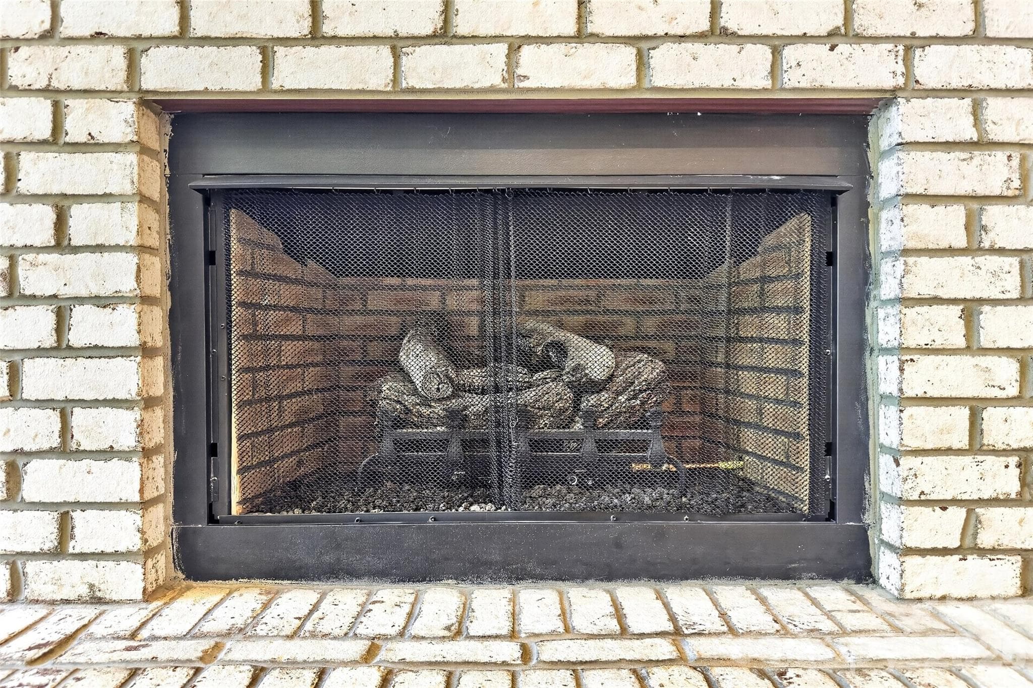 Gas logs fireplace. - 771 Sally Gap Road, Old Fort