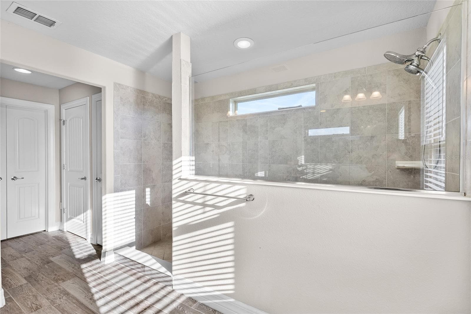 Walk-in Shower - 3344 KAYAK WAY, ORLANDO
