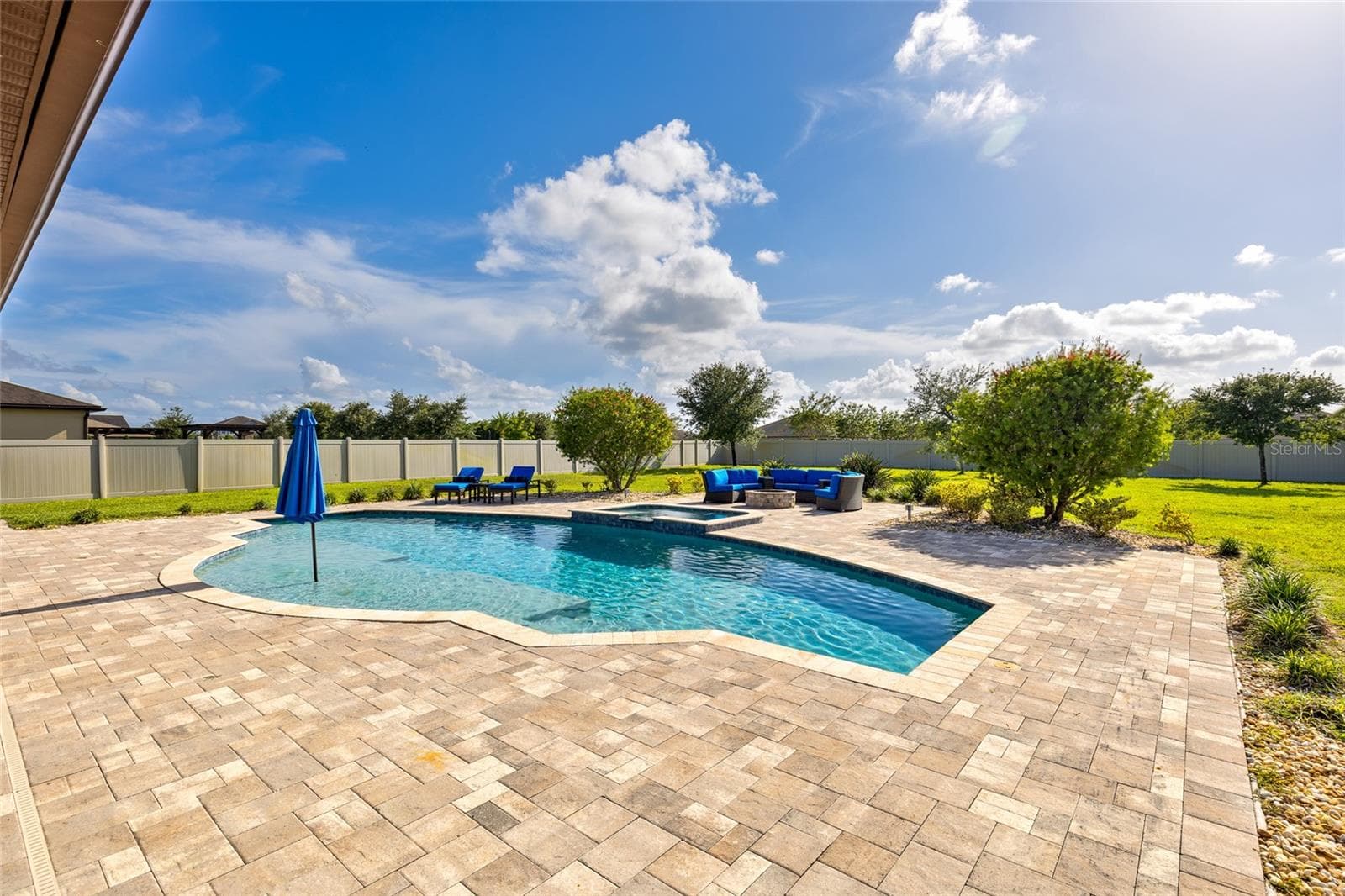 Large Saltwater Pool - 3344 KAYAK WAY, ORLANDO