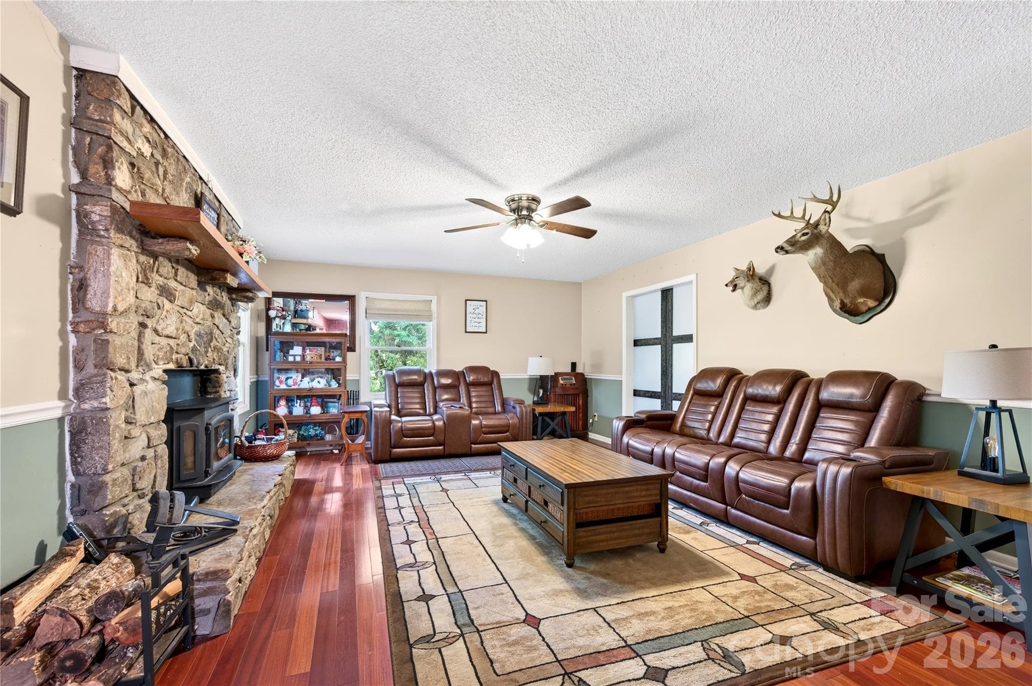 Living Room - 10 Old Turnpike Road, Mills River