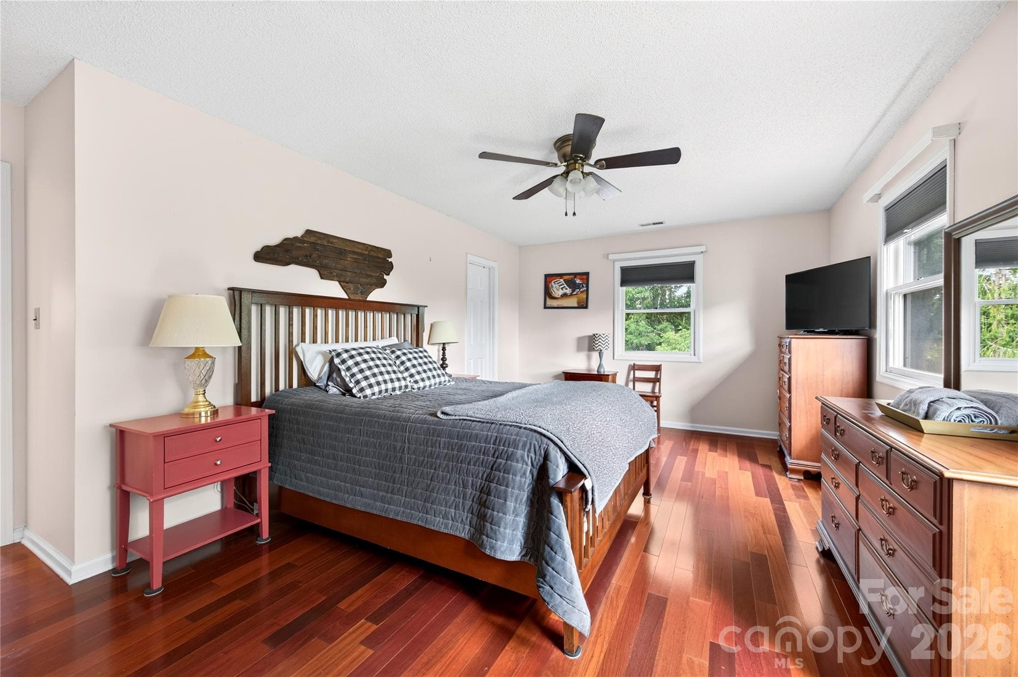 Bedroom - 10 Old Turnpike Road, Mills River