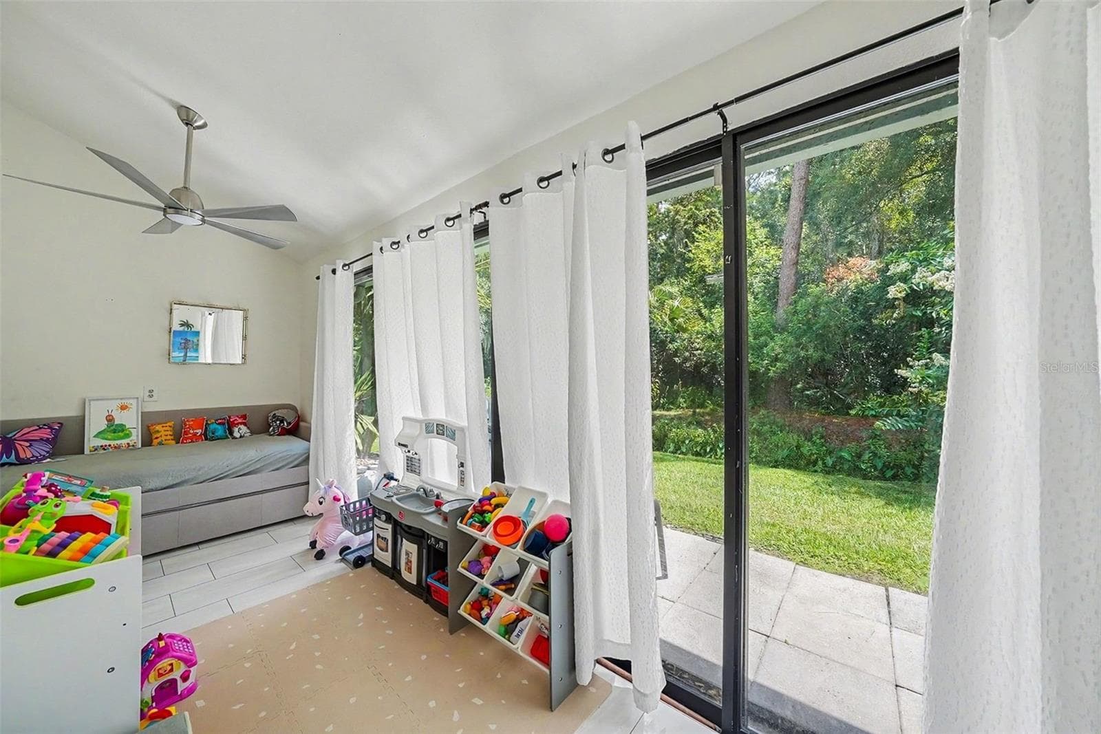 Townhouse at 4107 BRENTWOOD PARK CIR, TAMPA, photo 12 of 29