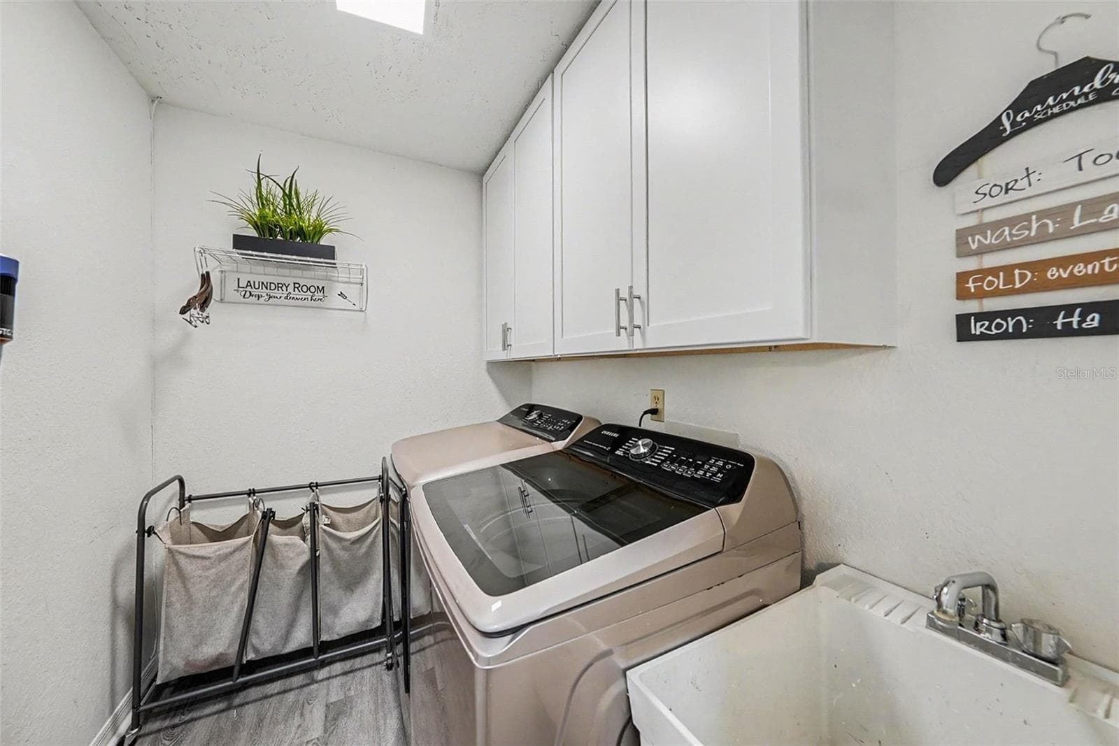 Townhouse at 4107 BRENTWOOD PARK CIR, TAMPA, photo 20 of 29