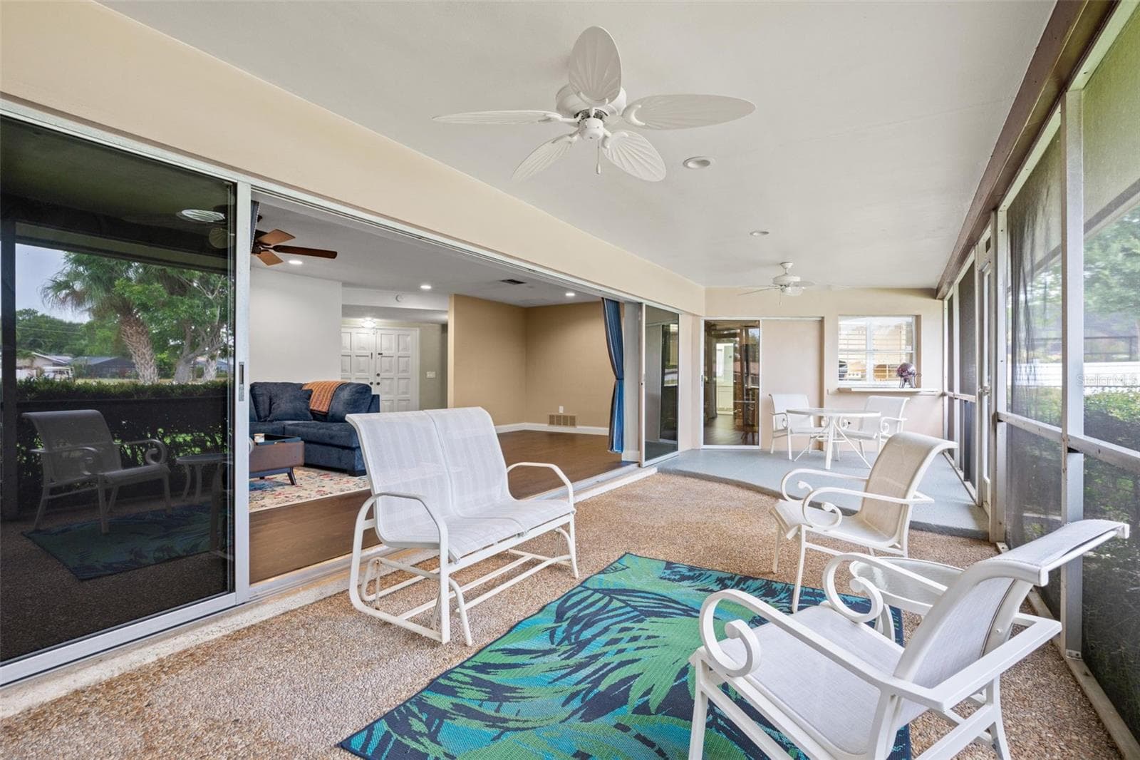 Screened lanai overlooking golf course - 6729 TEQUESTA DR, SEMINOLE