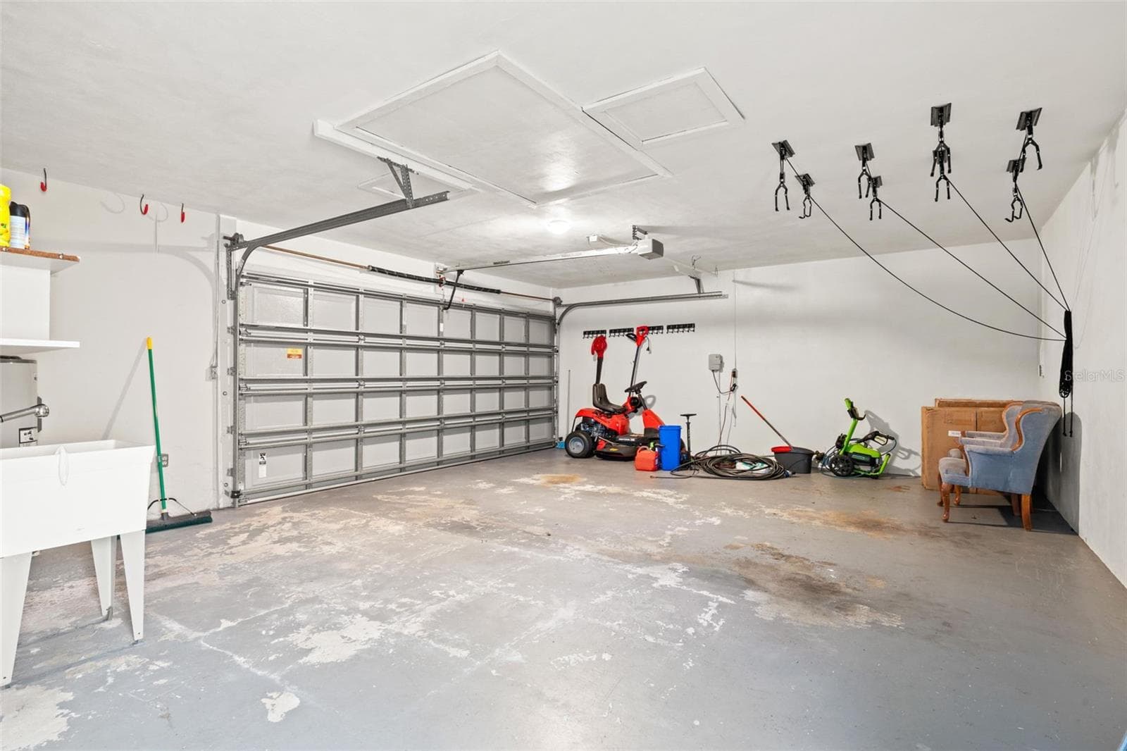 Oversized garage - 6729 TEQUESTA DR, SEMINOLE