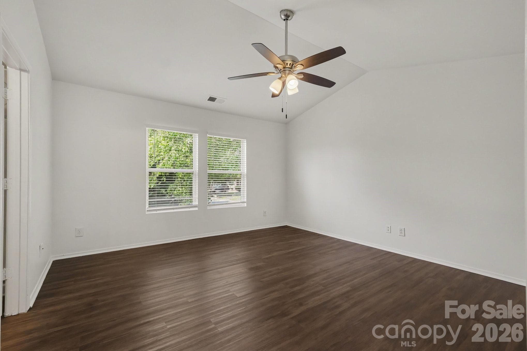 Single Family Residence at 4636 Meadowfield Road, Charlotte, photo 16 of 29