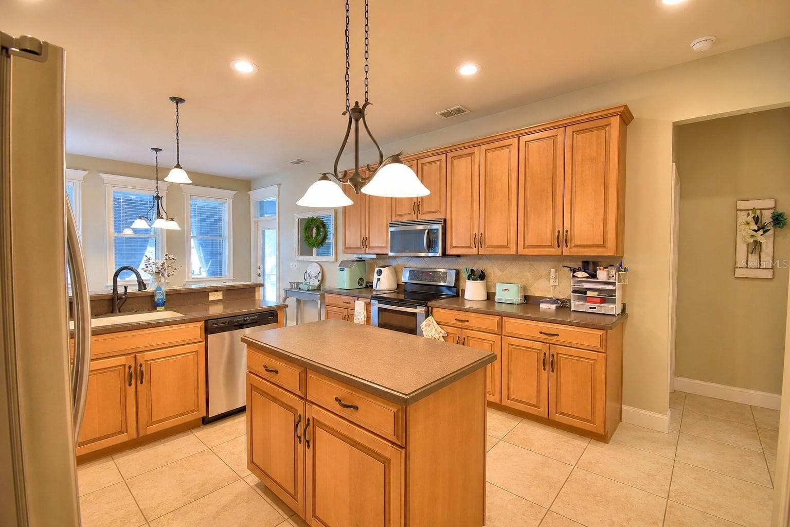 Single Family Residence at 5516 BLACK HAWK LN, LAKELAND, photo 29 of 83