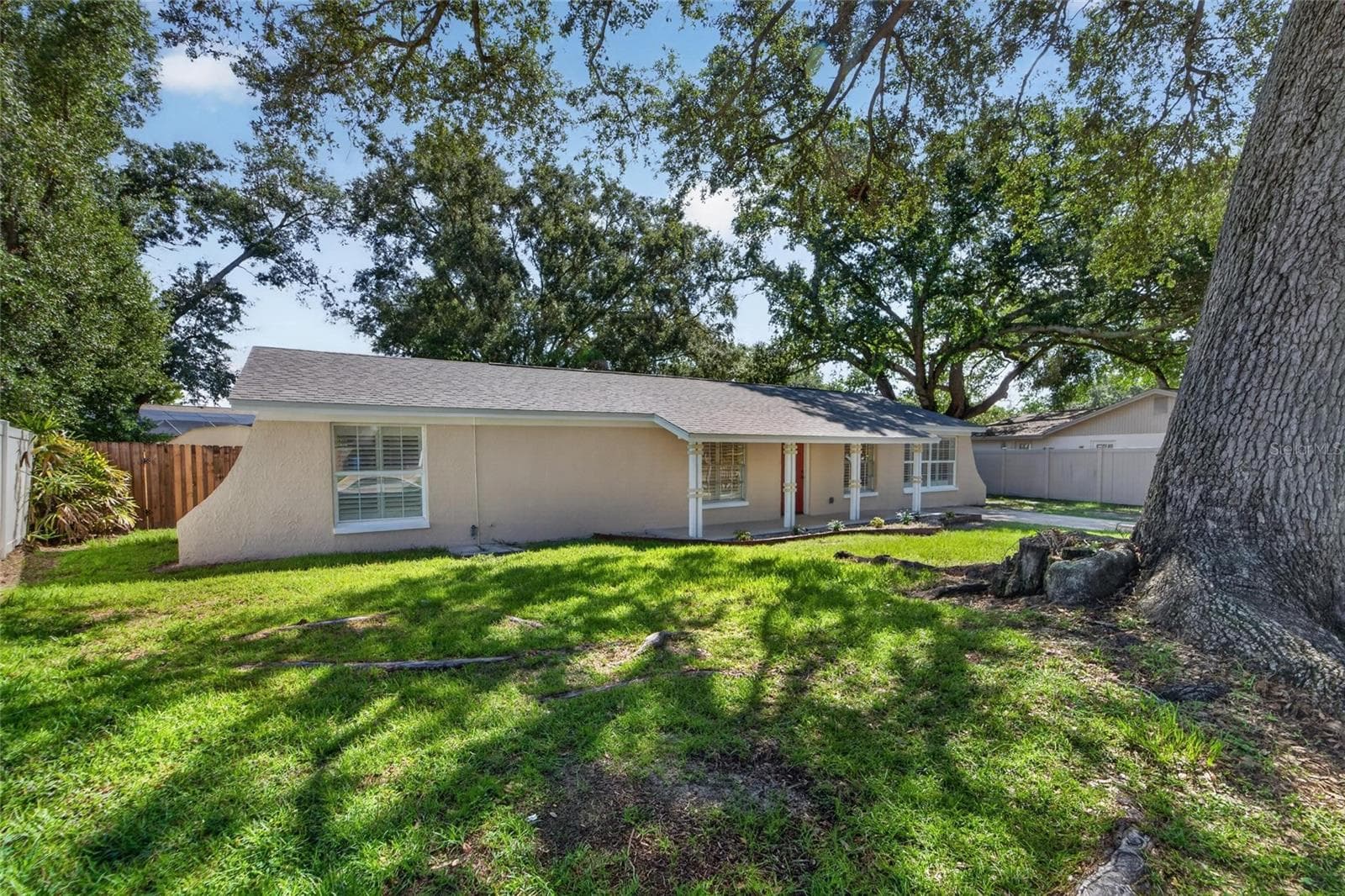 Single Family Residence at 522 HIGHVIEW CIR N, BRANDON, photo 5 of 66