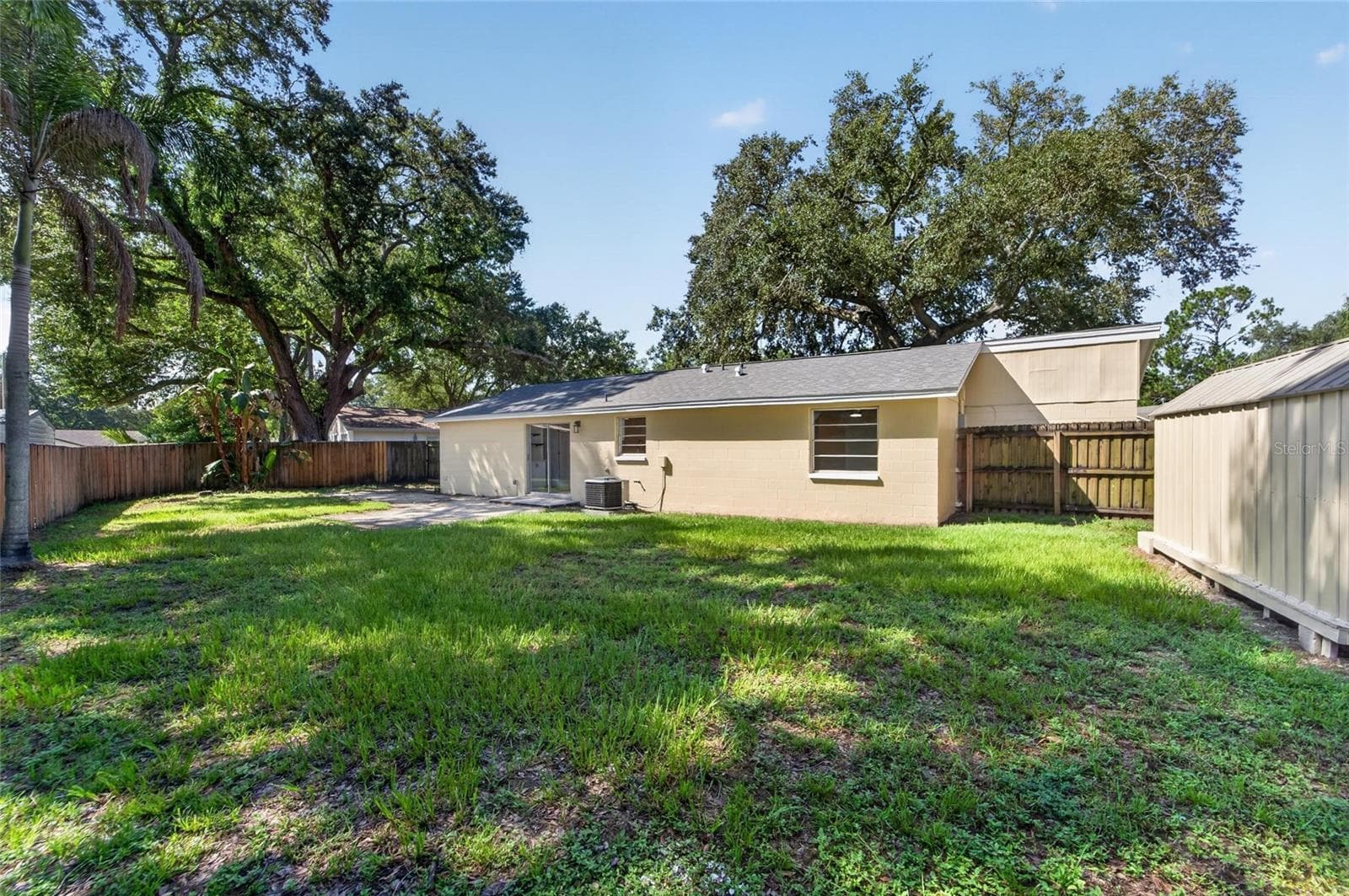 Single Family Residence at 522 HIGHVIEW CIR N, BRANDON, photo 13 of 66