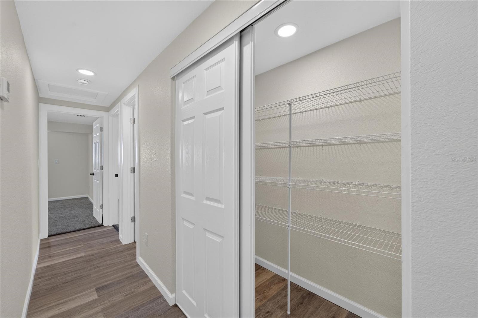 Single Family Residence at 522 HIGHVIEW CIR N, BRANDON, photo 57 of 66