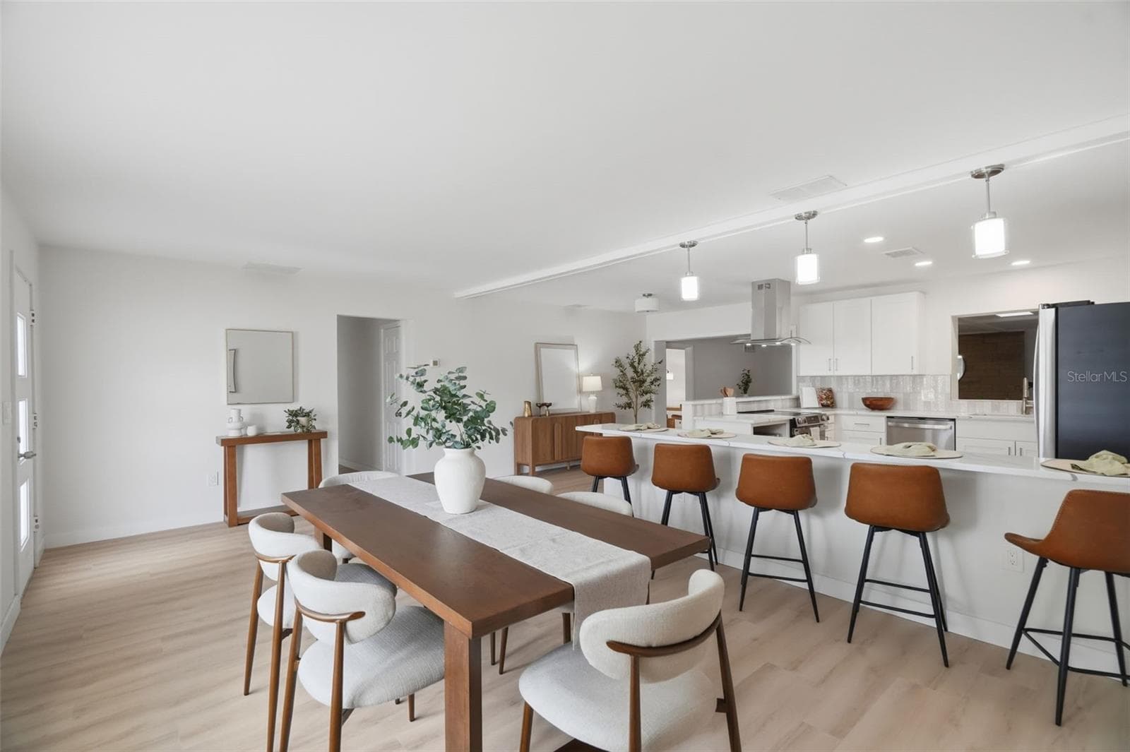 Single Family Residence at 1360 IRVING AVE, CLEARWATER, photo 3 of 30
