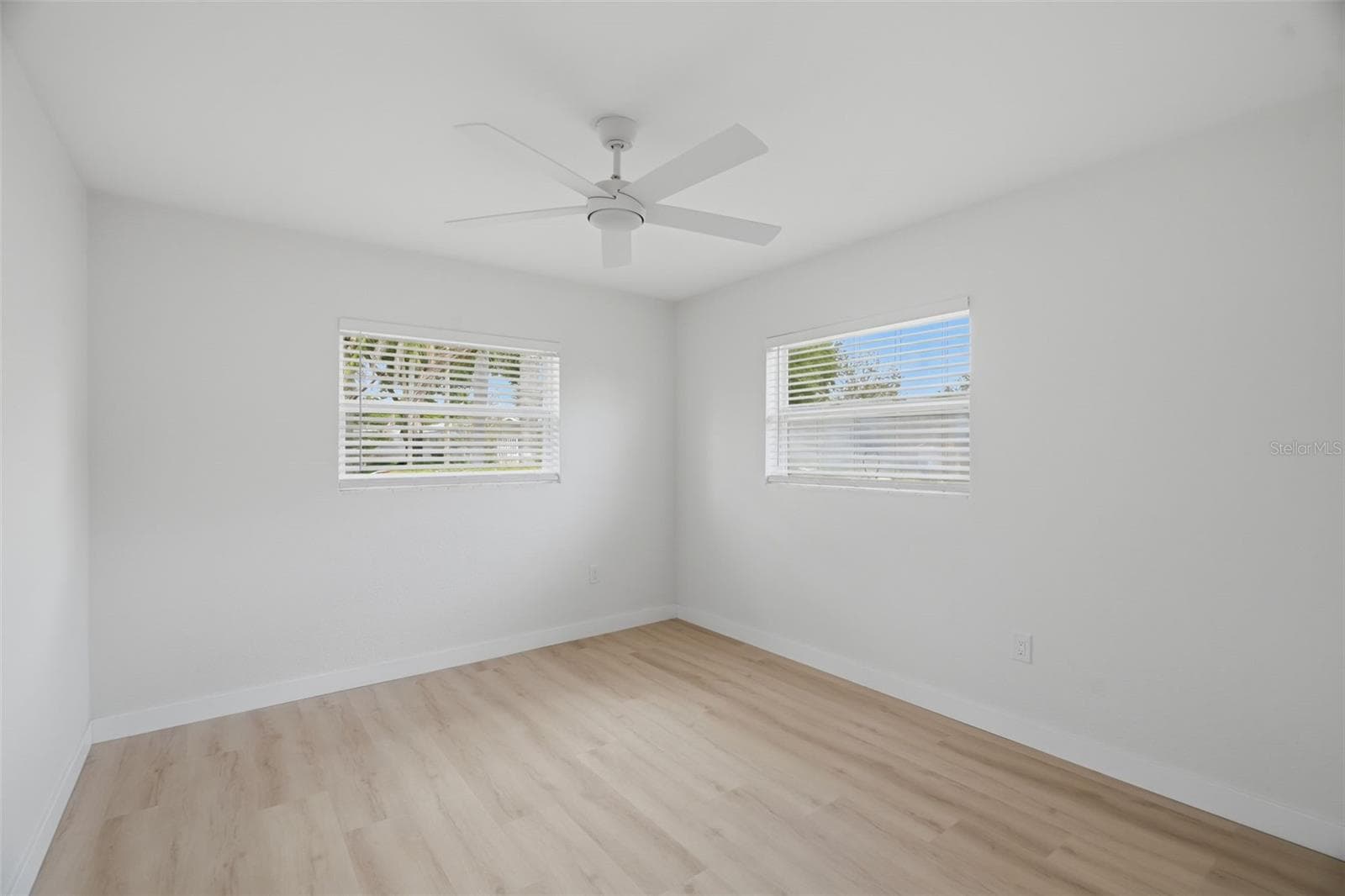 Single Family Residence at 1360 IRVING AVE, CLEARWATER, photo 18 of 30