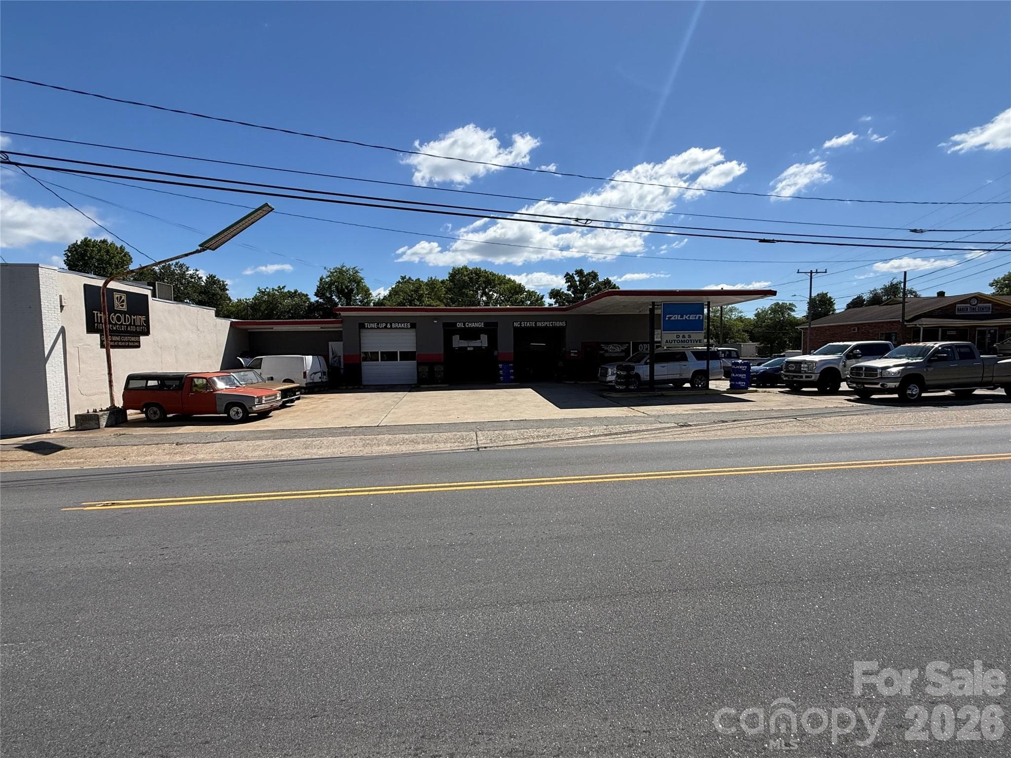 Automotive at 551 Main Street, Hudson, photo 2 of 18