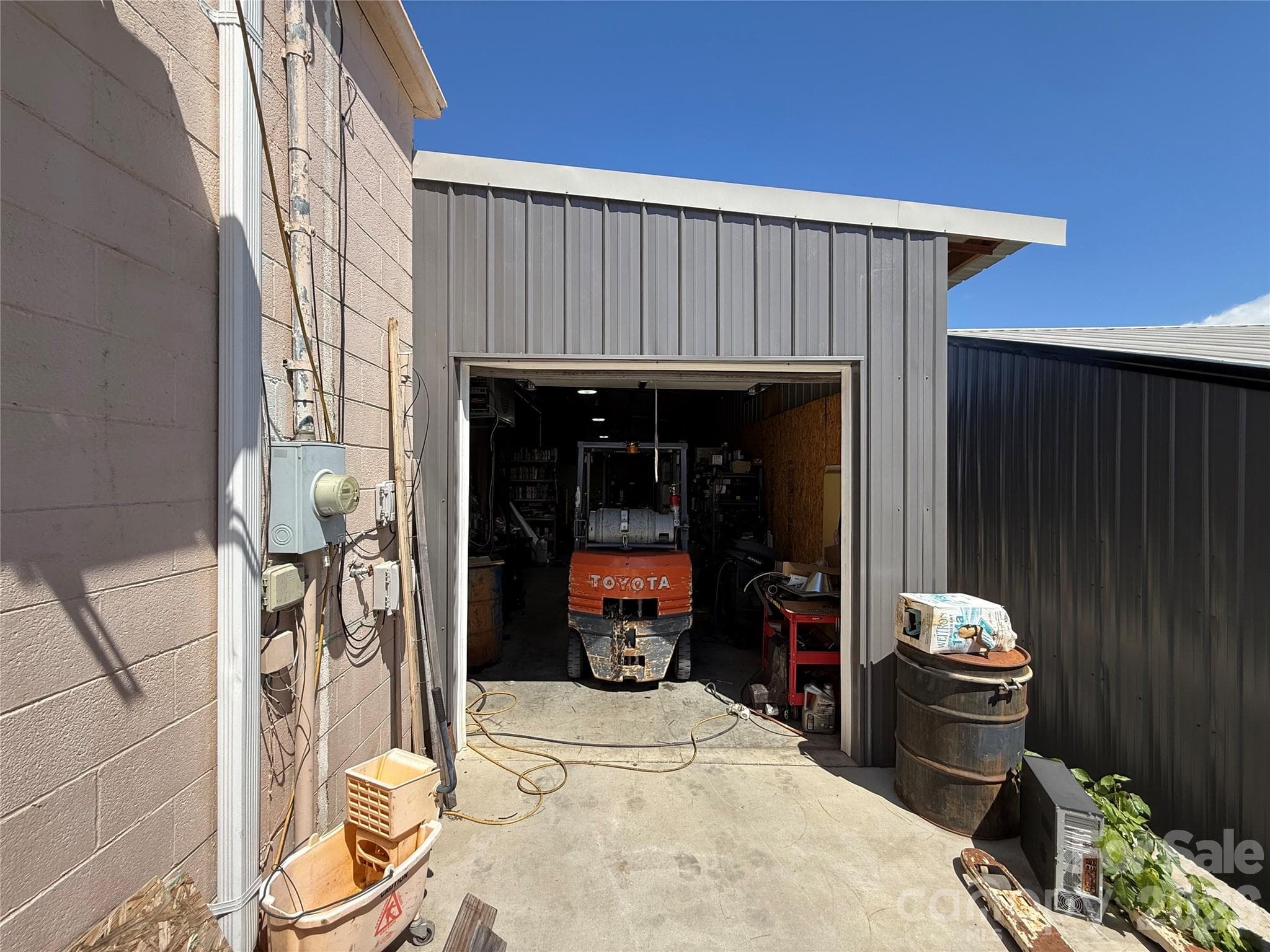 Automotive at 551 Main Street, Hudson, photo 11 of 18