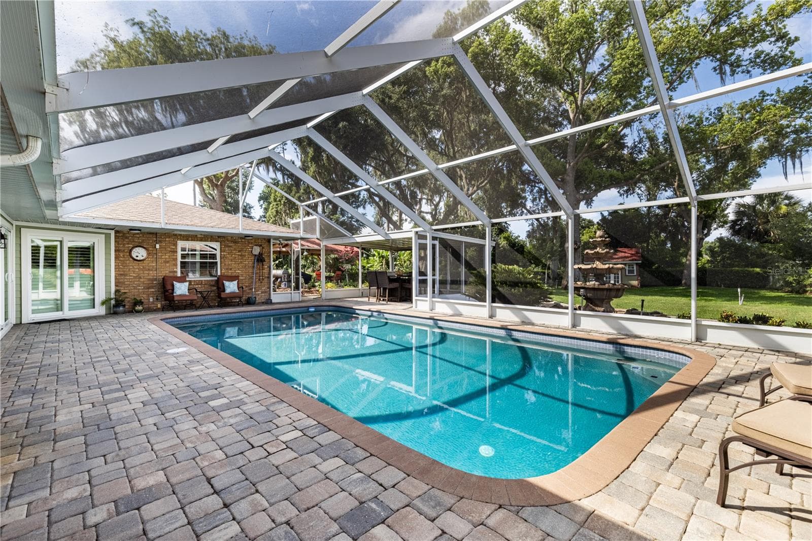 Single Family Residence at 32834 LAKESHORE DR, TAVARES, photo 19 of 86