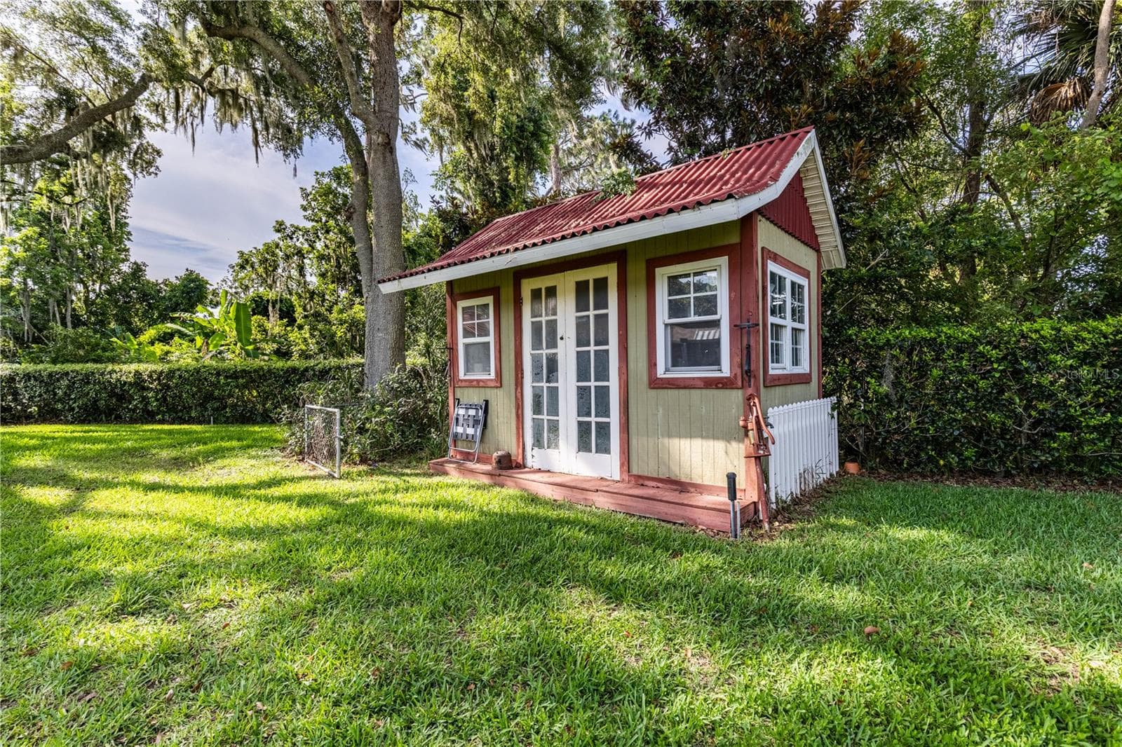 Single Family Residence at 32834 LAKESHORE DR, TAVARES, photo 31 of 86