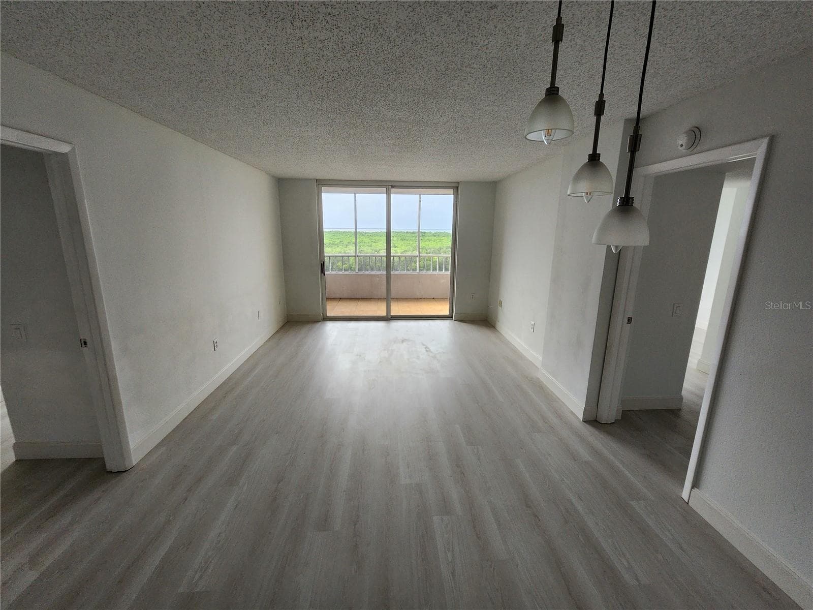 Condominium at 2333 FEATHER SOUND DR #A607, CLEARWATER, photo 5 of 13