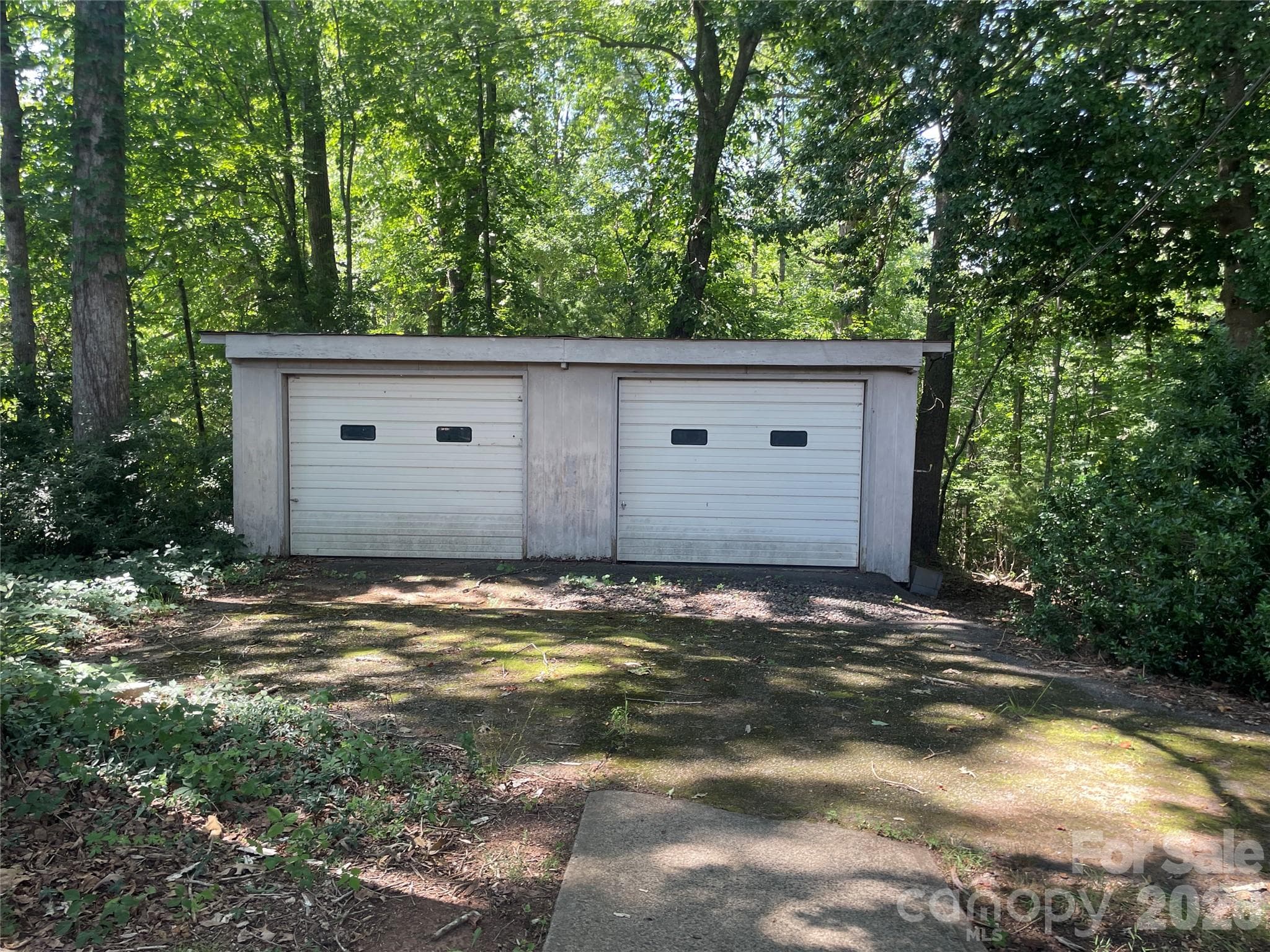 24x24 garage - Morganton