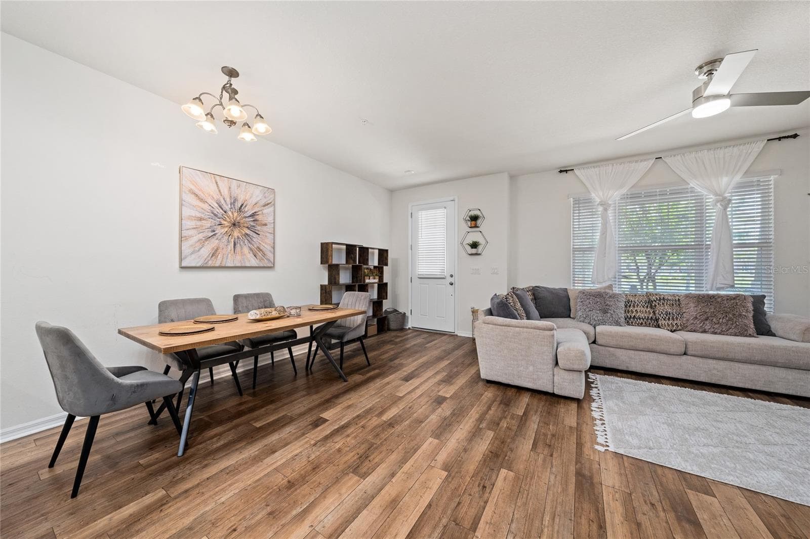 Townhouse at 10239 HIGHLINE CREST ST, ORLANDO, photo 10 of 37