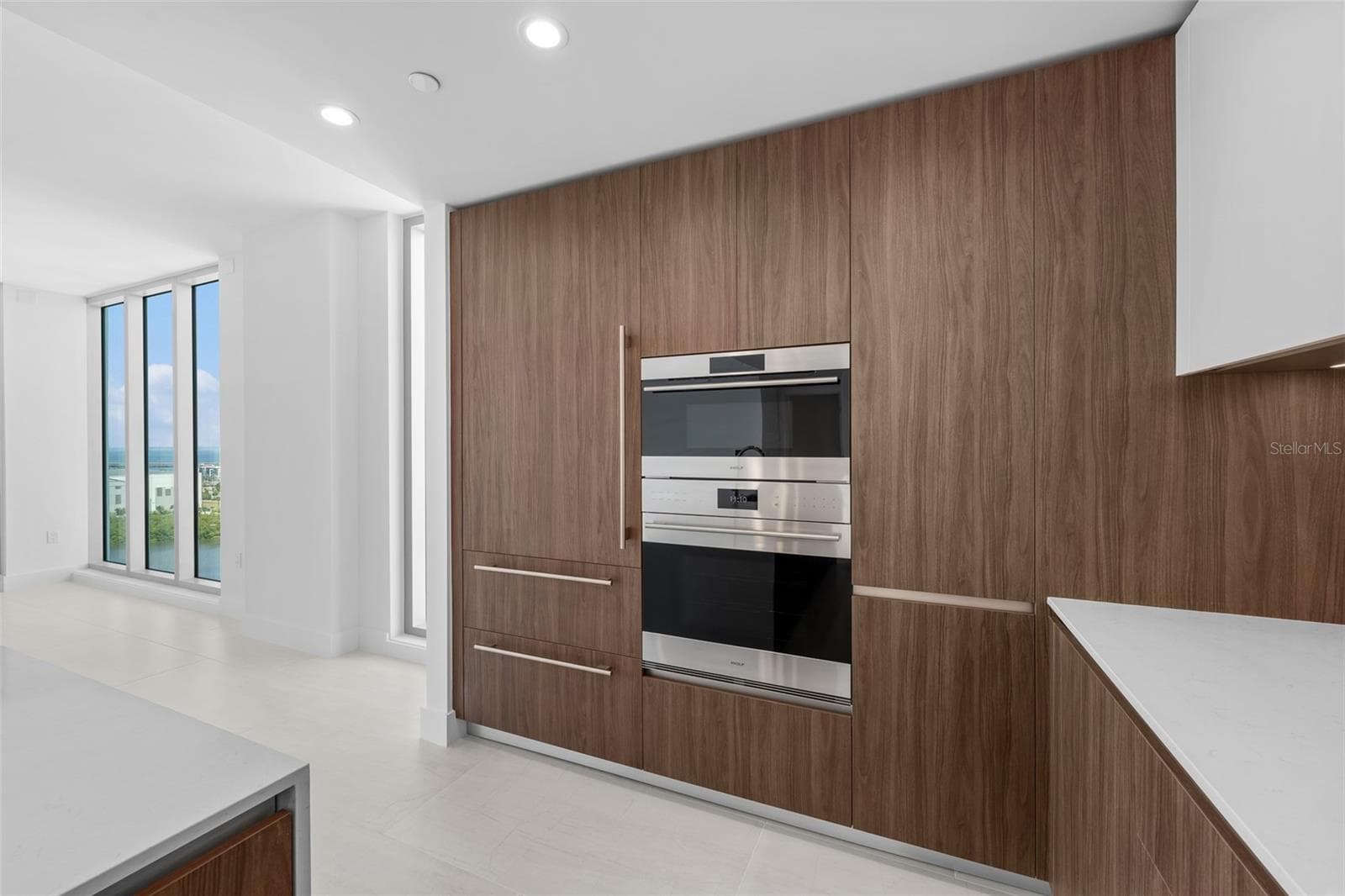 Condominium at 5713 BOWEN DANIEL DR. #1506, TAMPA, photo 5 of 96