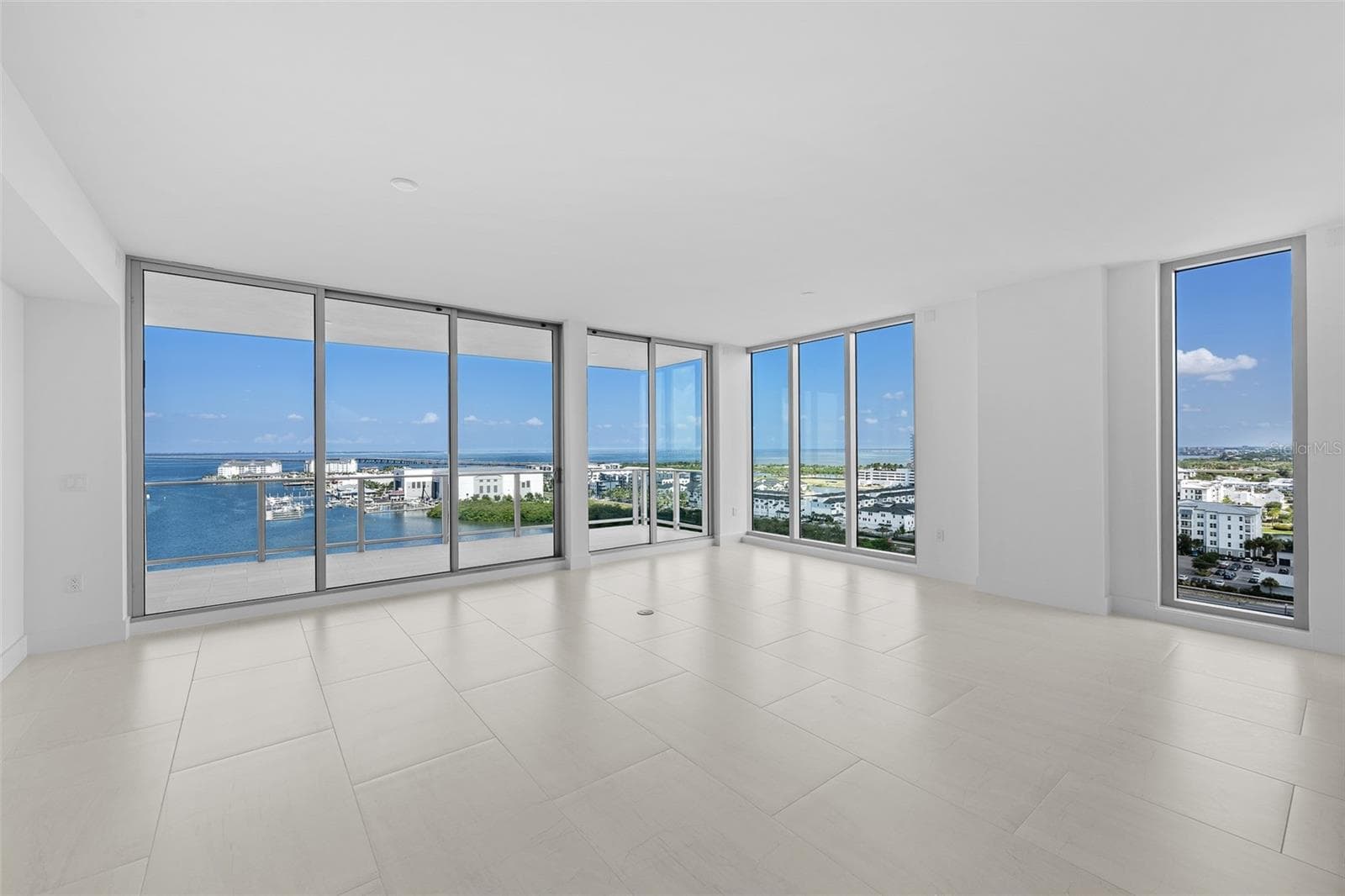 Condominium at 5713 BOWEN DANIEL DR. #1506, TAMPA, photo 14 of 96