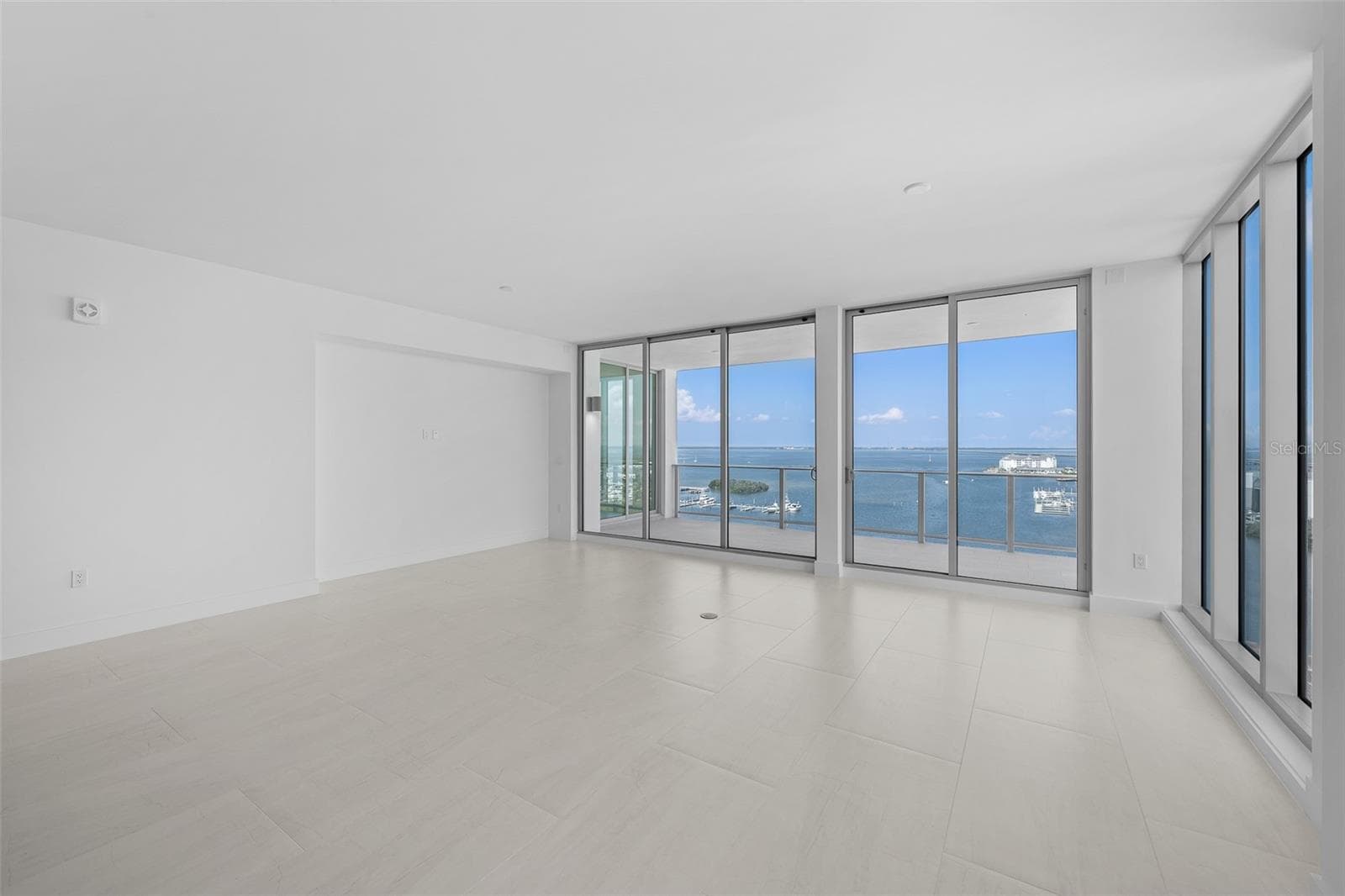 Condominium at 5713 BOWEN DANIEL DR. #1506, TAMPA, photo 17 of 96