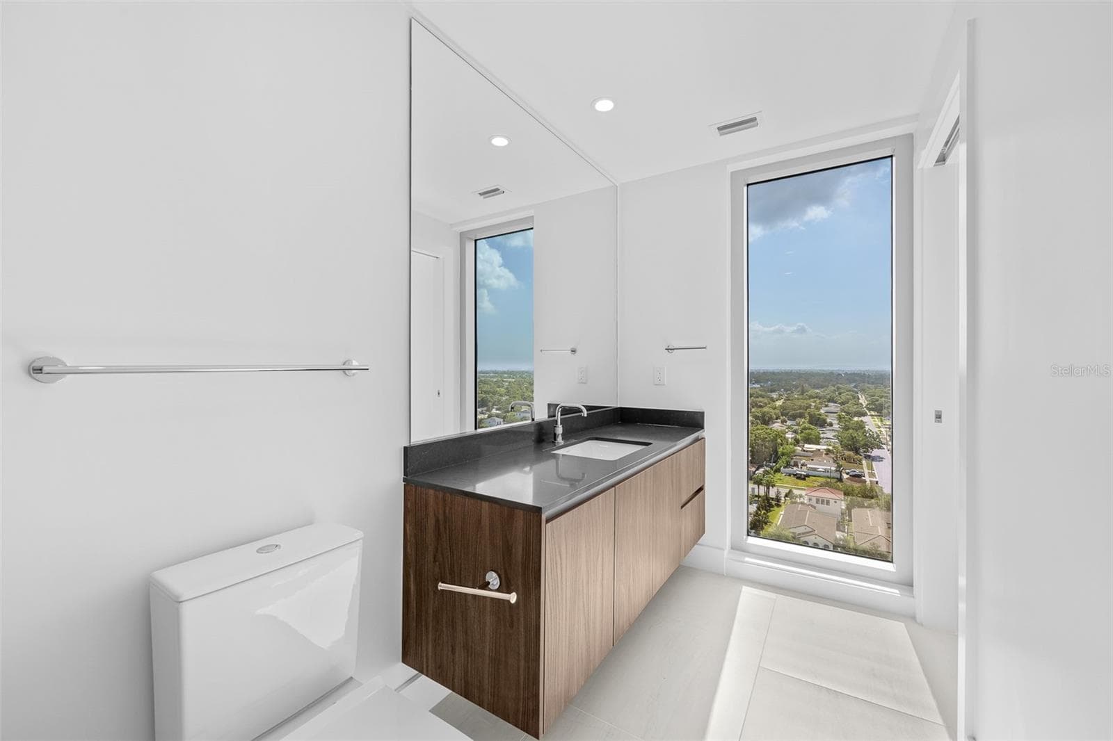 Bathroom 2 - 5713 BOWEN DANIEL DR. #1506, TAMPA